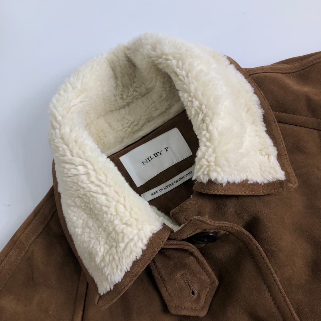 닐바이피 무스탕 하프 코트  상품이미지3