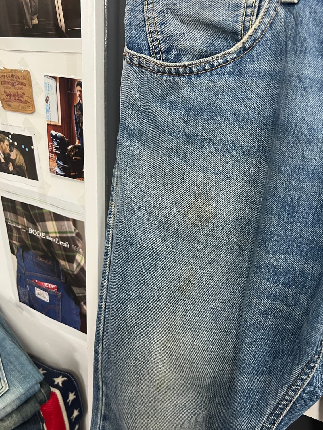 Levis 리바이스 551z 릴랙스드 스트레이트핏 연청 데님 팬츠 상품이미지5