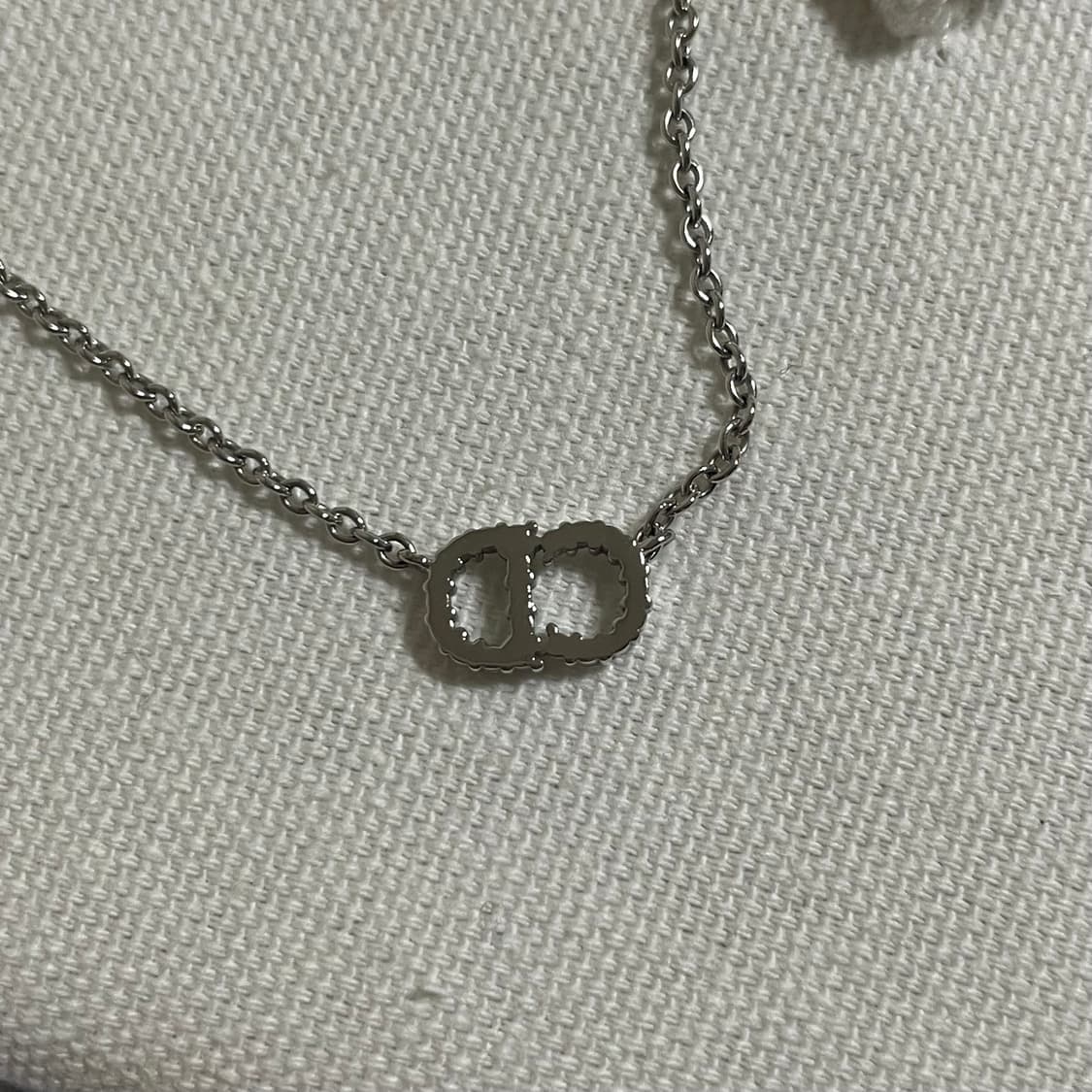 디올 클레어디룬 cd 목걸이 풀박스 상품이미지5