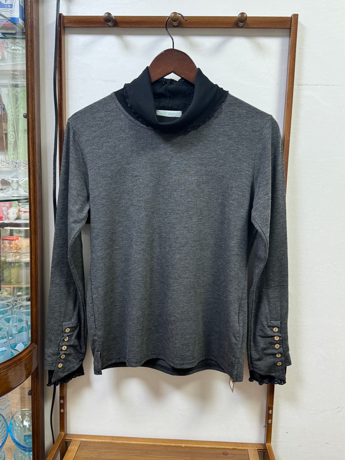 단추 레이어드 목폴라 상품이미지1