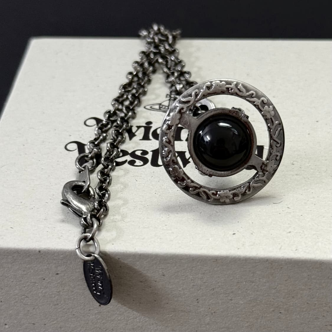 비비안웨스트우드 아카이브 고딕 미니 orb 목걸이 블랙 상품이미지2
