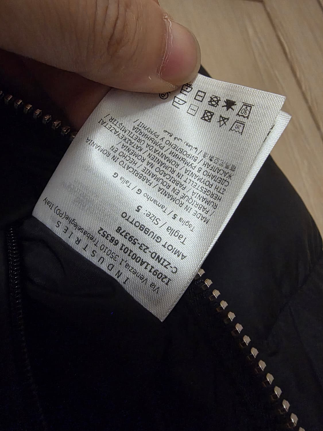 [새상품/5] 몽클레어 아미오 바이커 경량 다운 패딩 자켓 5사이즈 상품이미지10