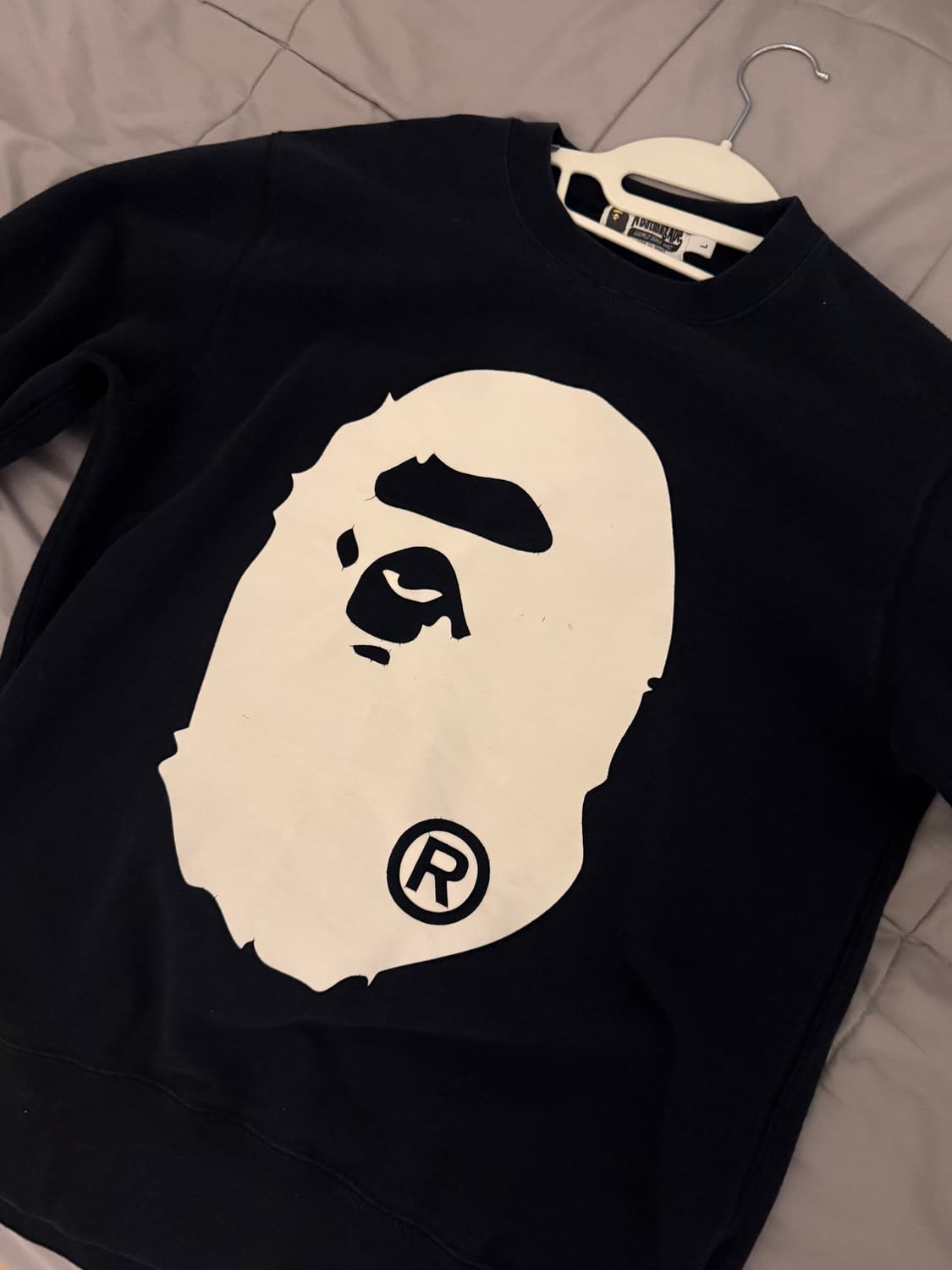 베이프 맨투맨 상품이미지1