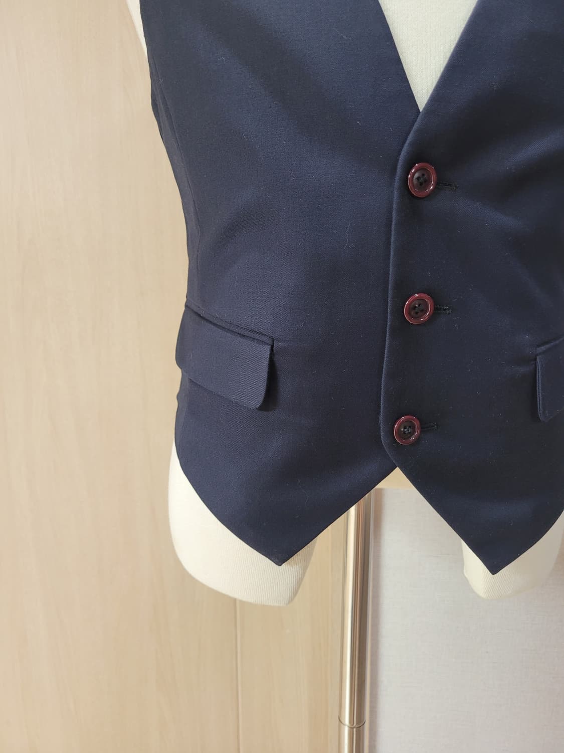 스파오포맨 SPAO for men 3버튼 조끼 100 네이비 상품이미지4