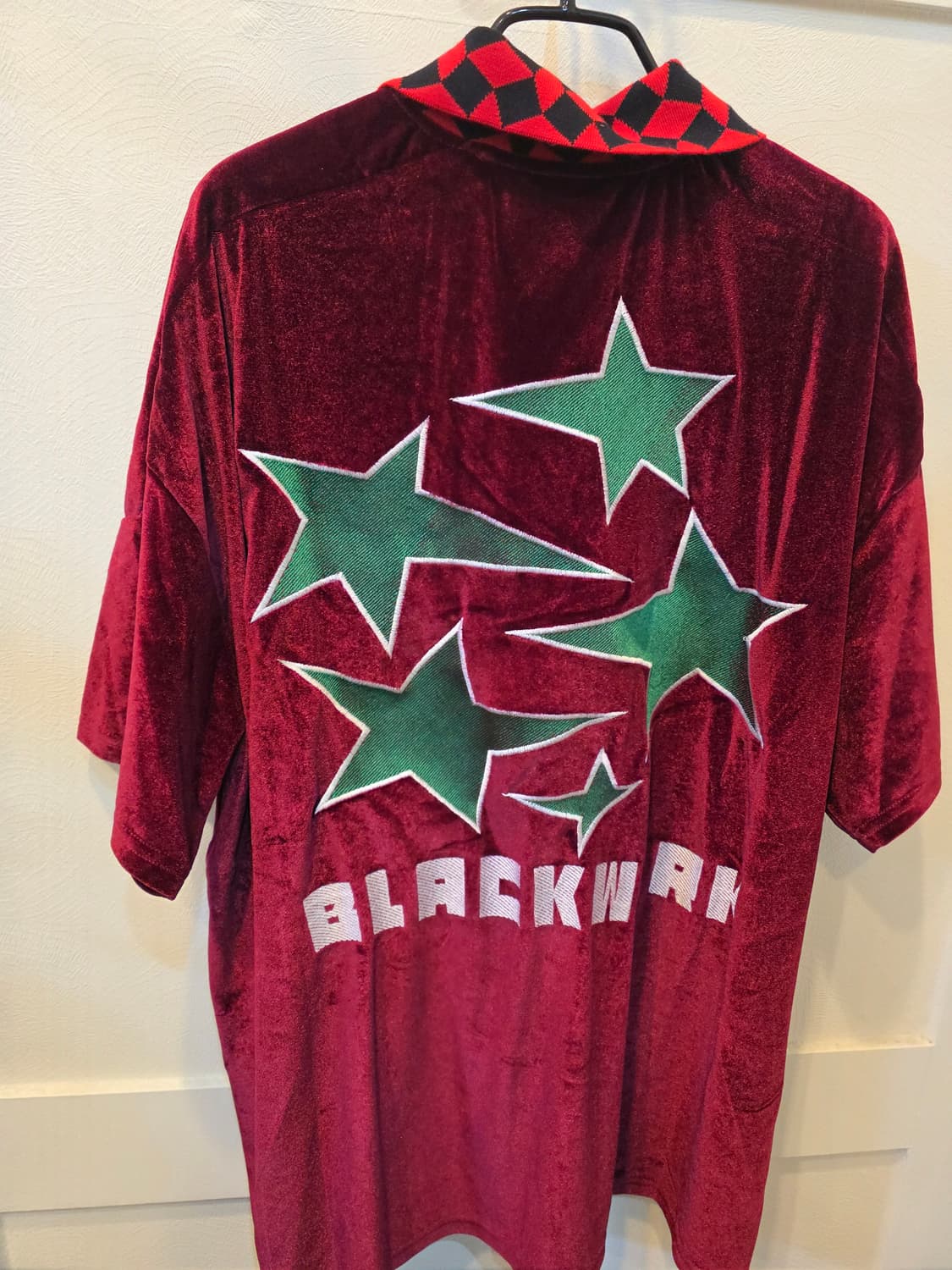 블랙워크 벨벳 셔츠 레드 앤 블랙 상품이미지5