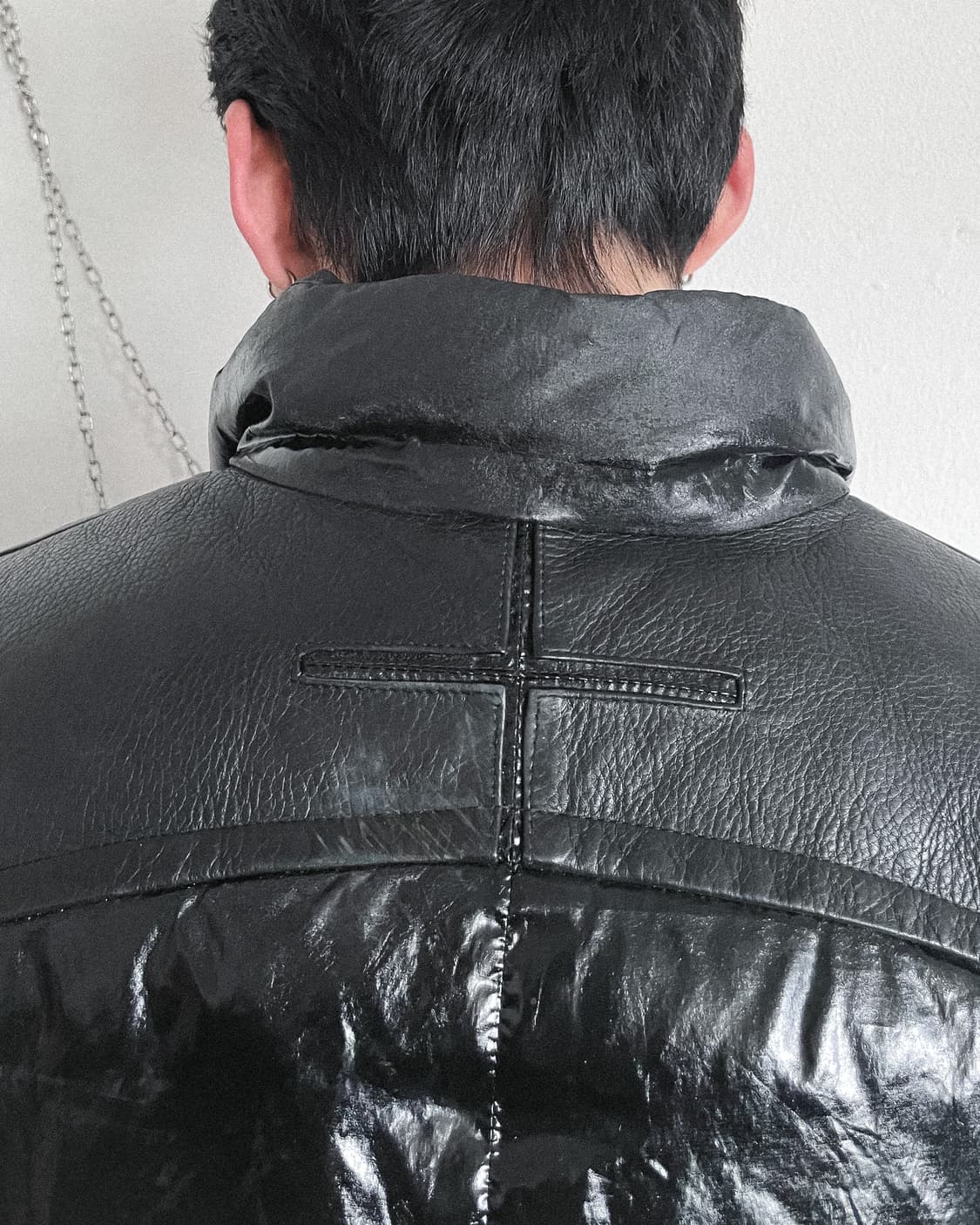 지방시 오피움 09AW 리카르도 티시 레더패널 글로시 패딩베스트 상품이미지3