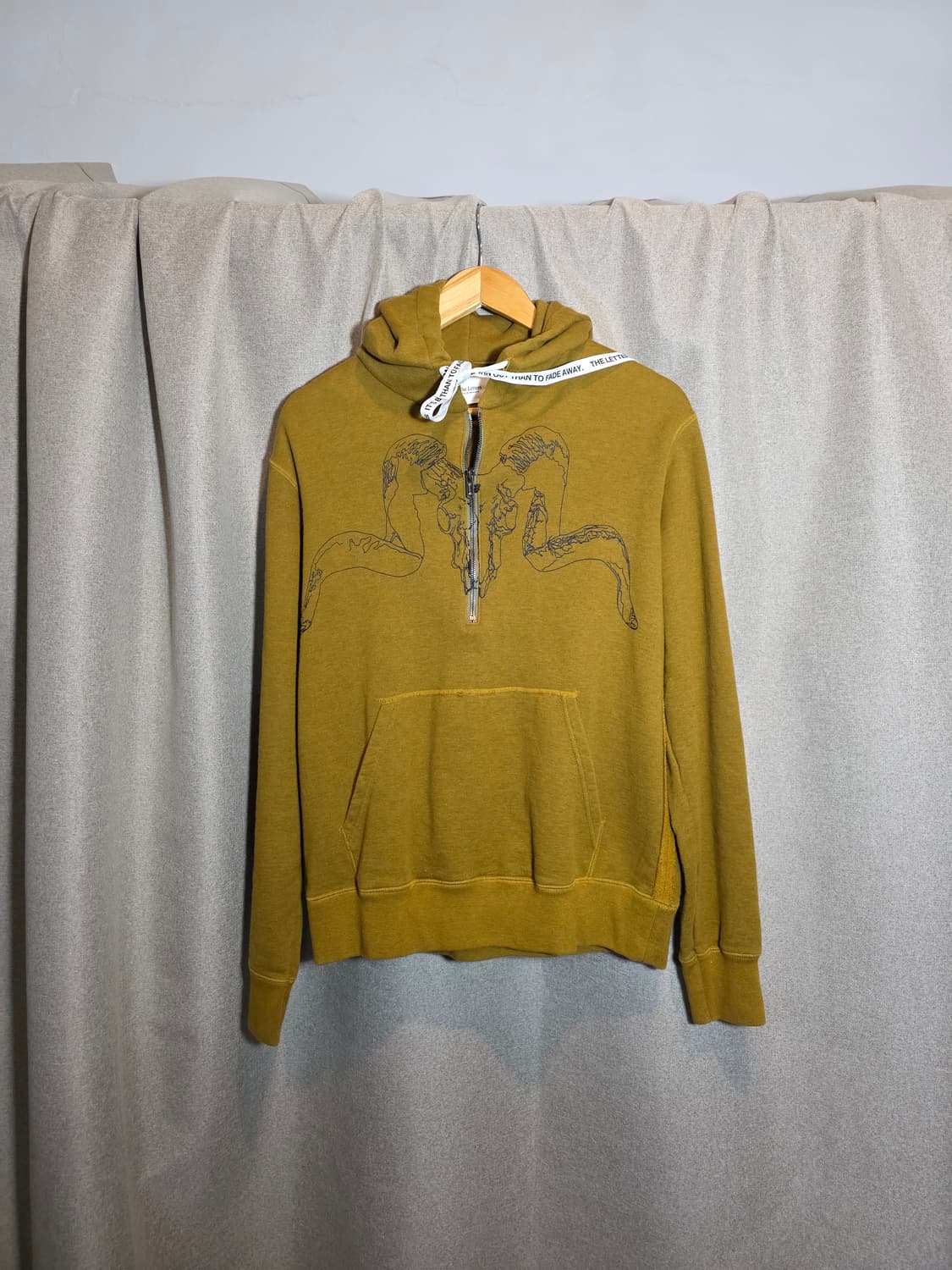 The letters 18ss harf-zip hoodie 상품이미지2