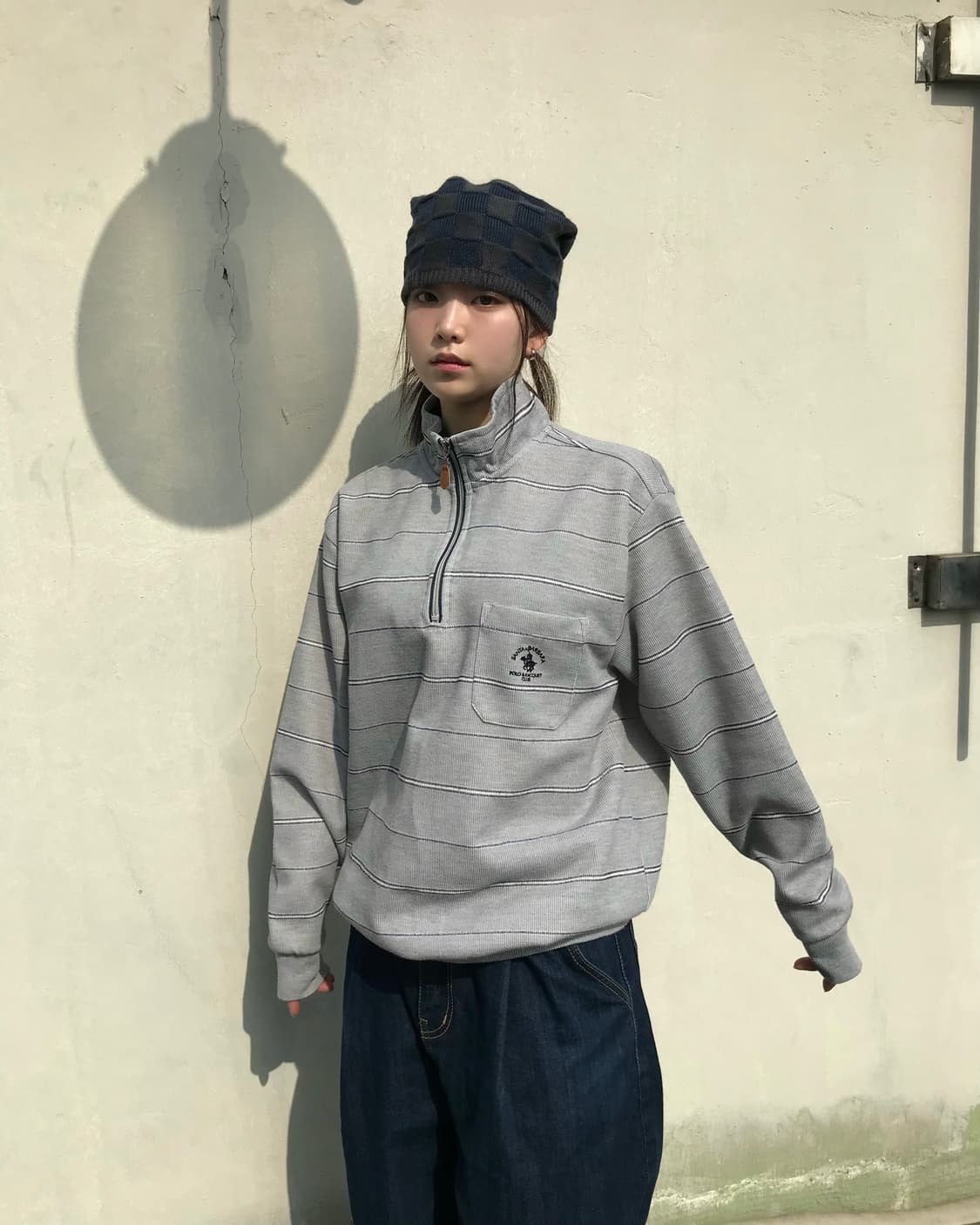 그레이 스트라이프 하프 집업 티셔츠  상품이미지4