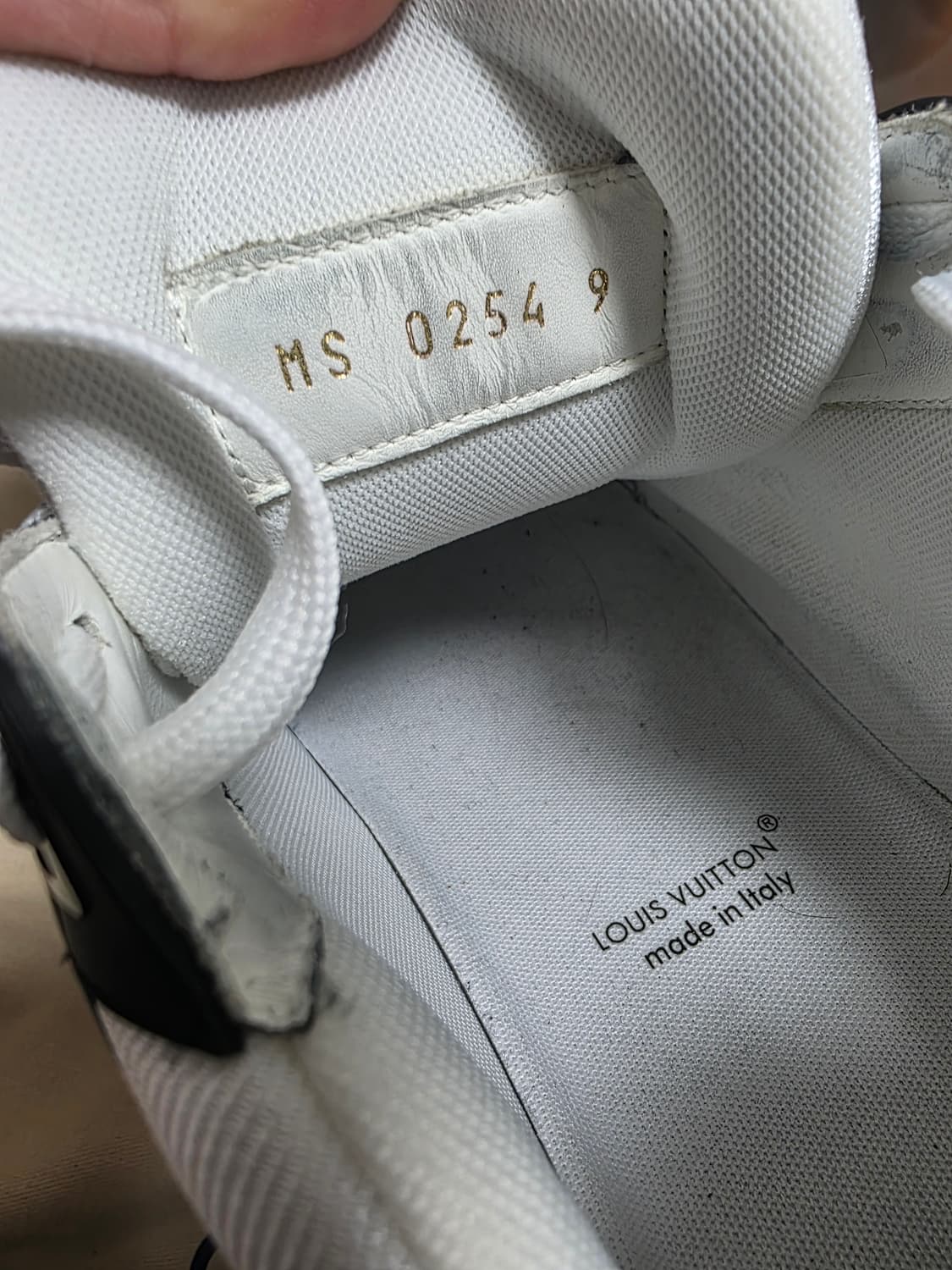 루이비통 트레이너 스니커즈 9사이즈 상품이미지9