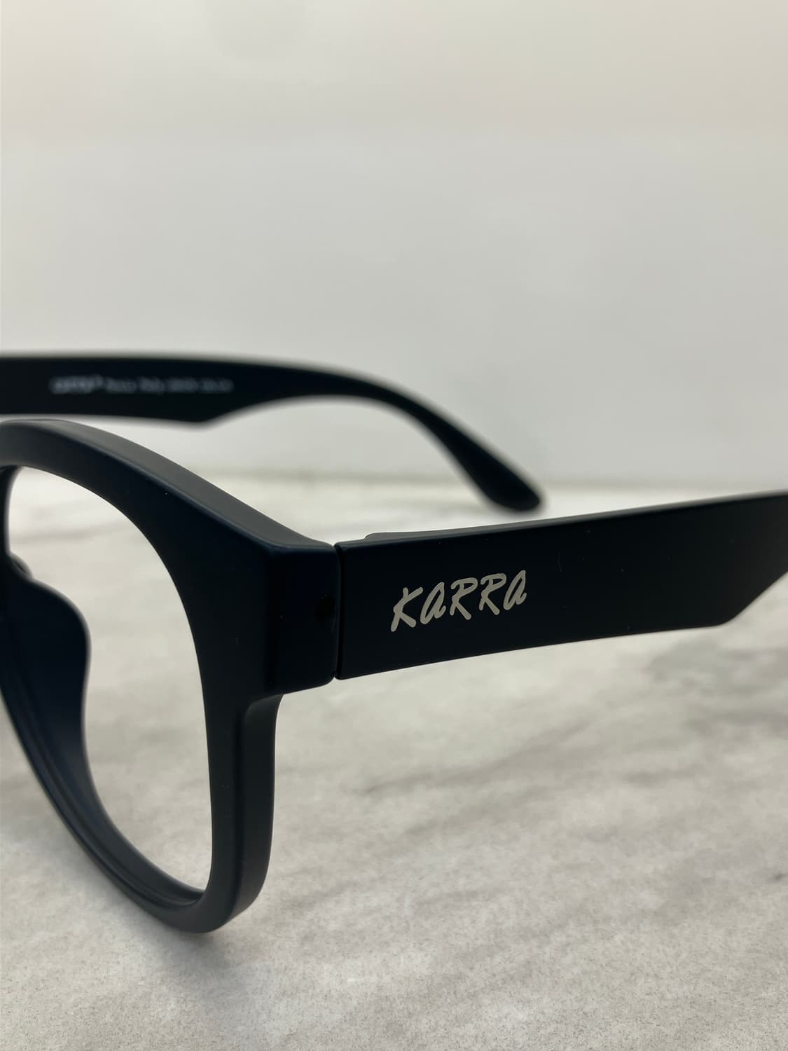 카라 KARRA 매트 블랙 와이드 라운드 빅 뿔테 안경 상품이미지8