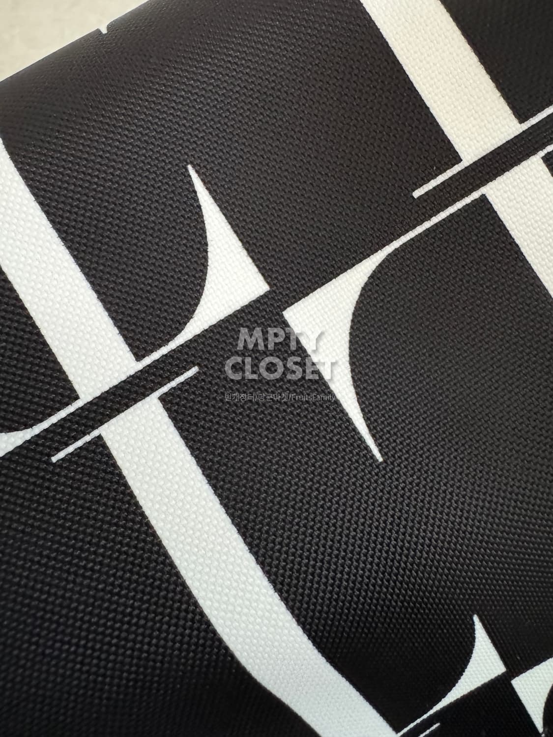 발렌티노 Times 로고 범백 벨트백 상품이미지8