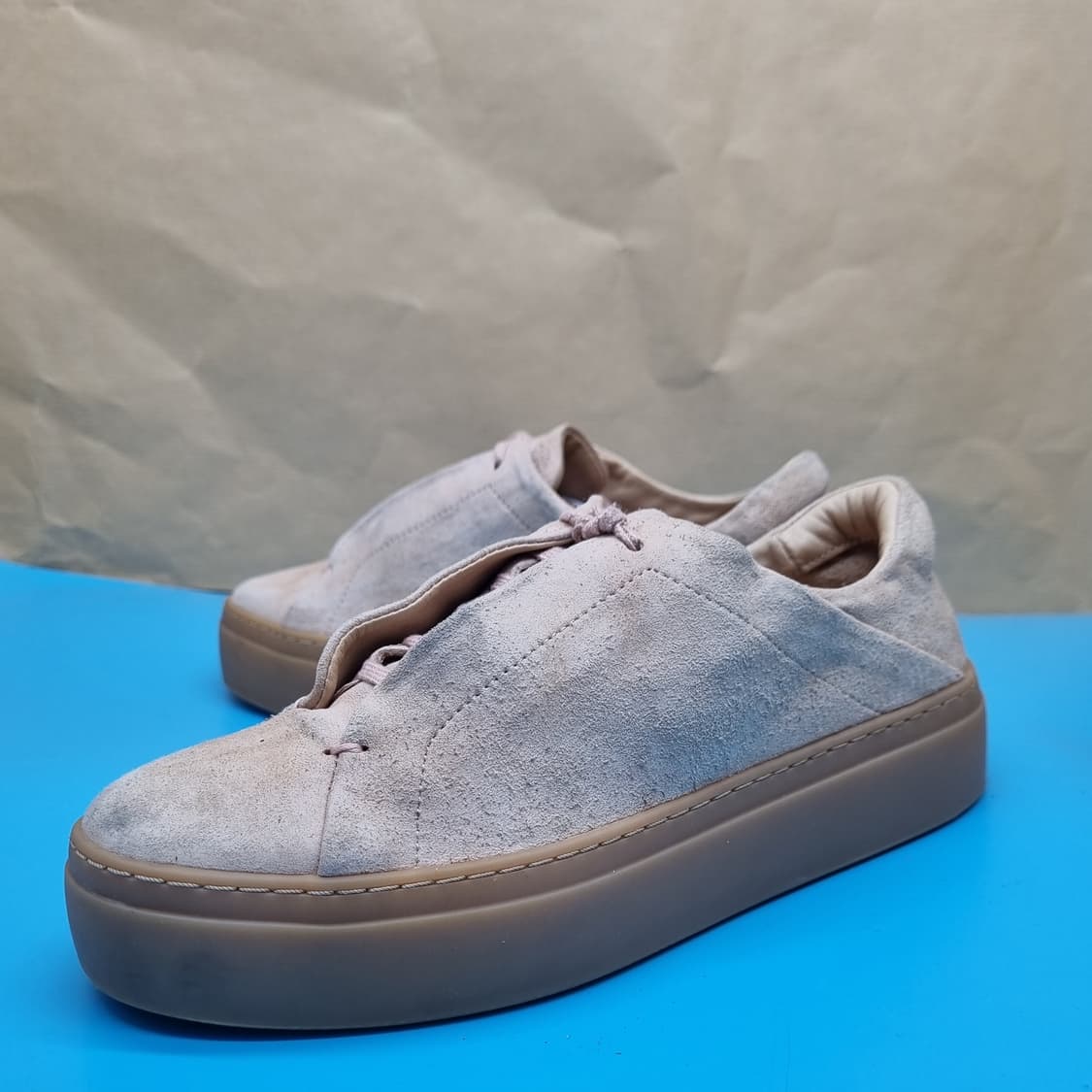 COS 코스 스웨이드 스니커즈225 굽4 상품이미지1