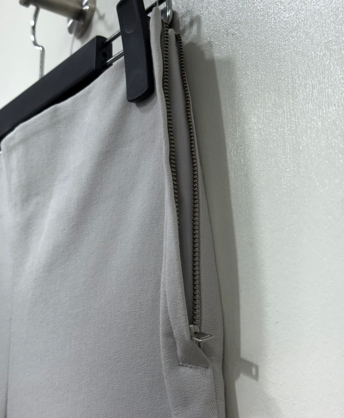 코스 사이드 지퍼 슬림핏 팬츠 36 상품이미지3