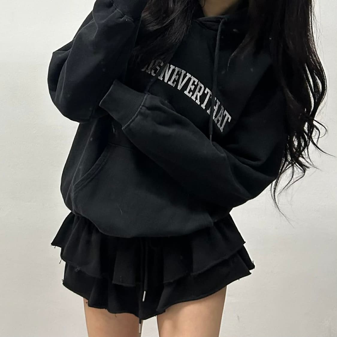 디스이즈네버뎃 블랙 T로고 스웨트셔츠 후드티(S) 상품이미지3