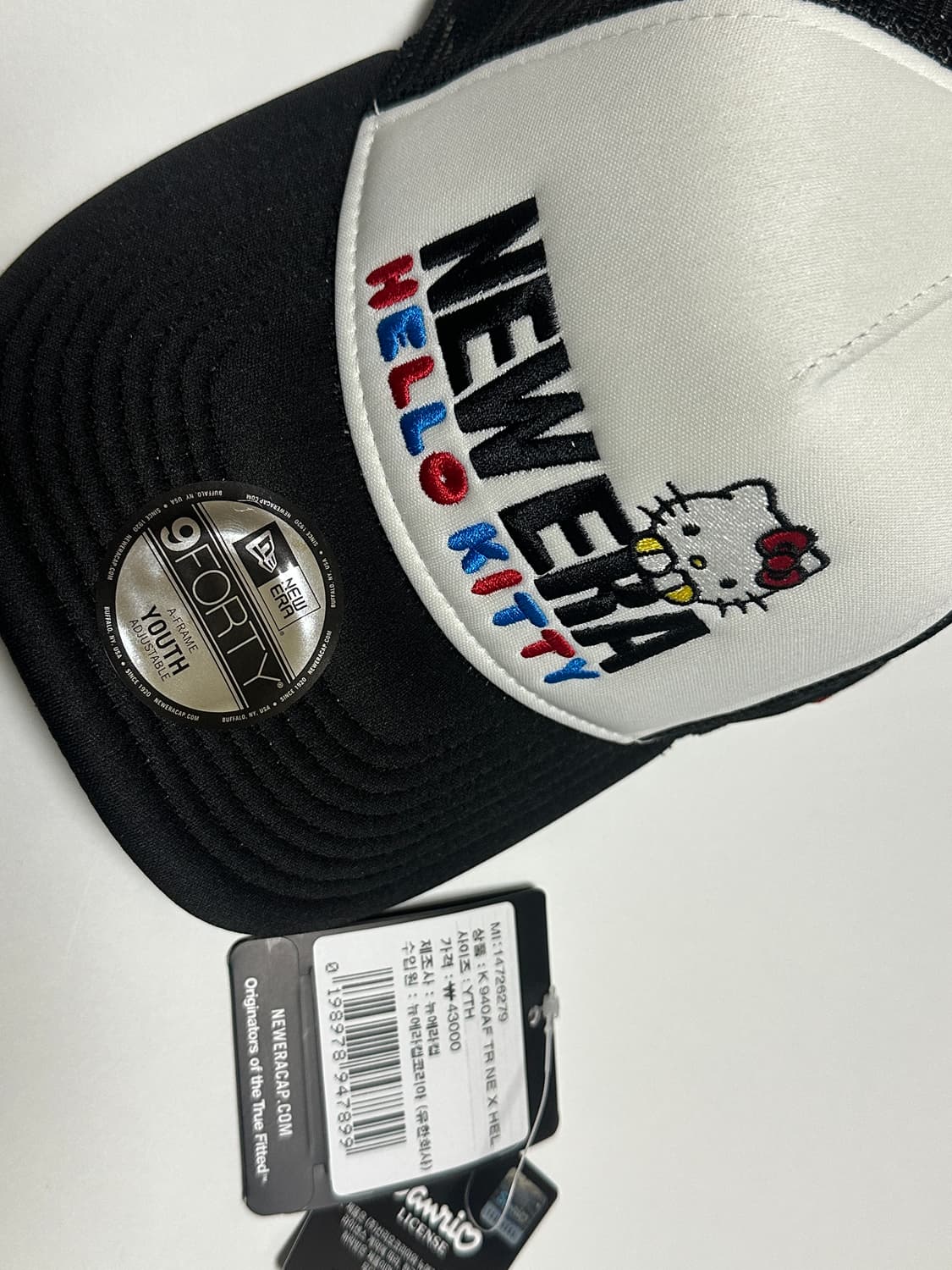 (Kids) 뉴에라 x 헬로키티 A프레임 트러커 볼캡 블랙 상품이미지1