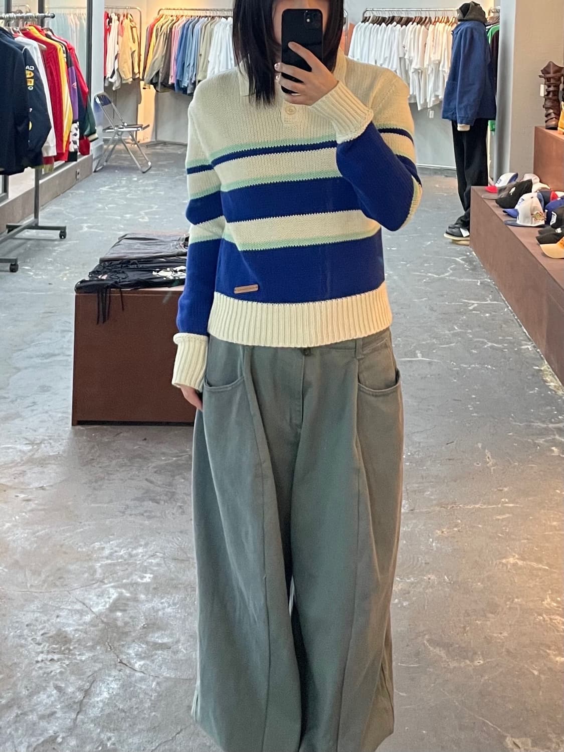 마리떼 프랑소와저버 카라넥 크롭 스웨터 H1152 상품이미지1