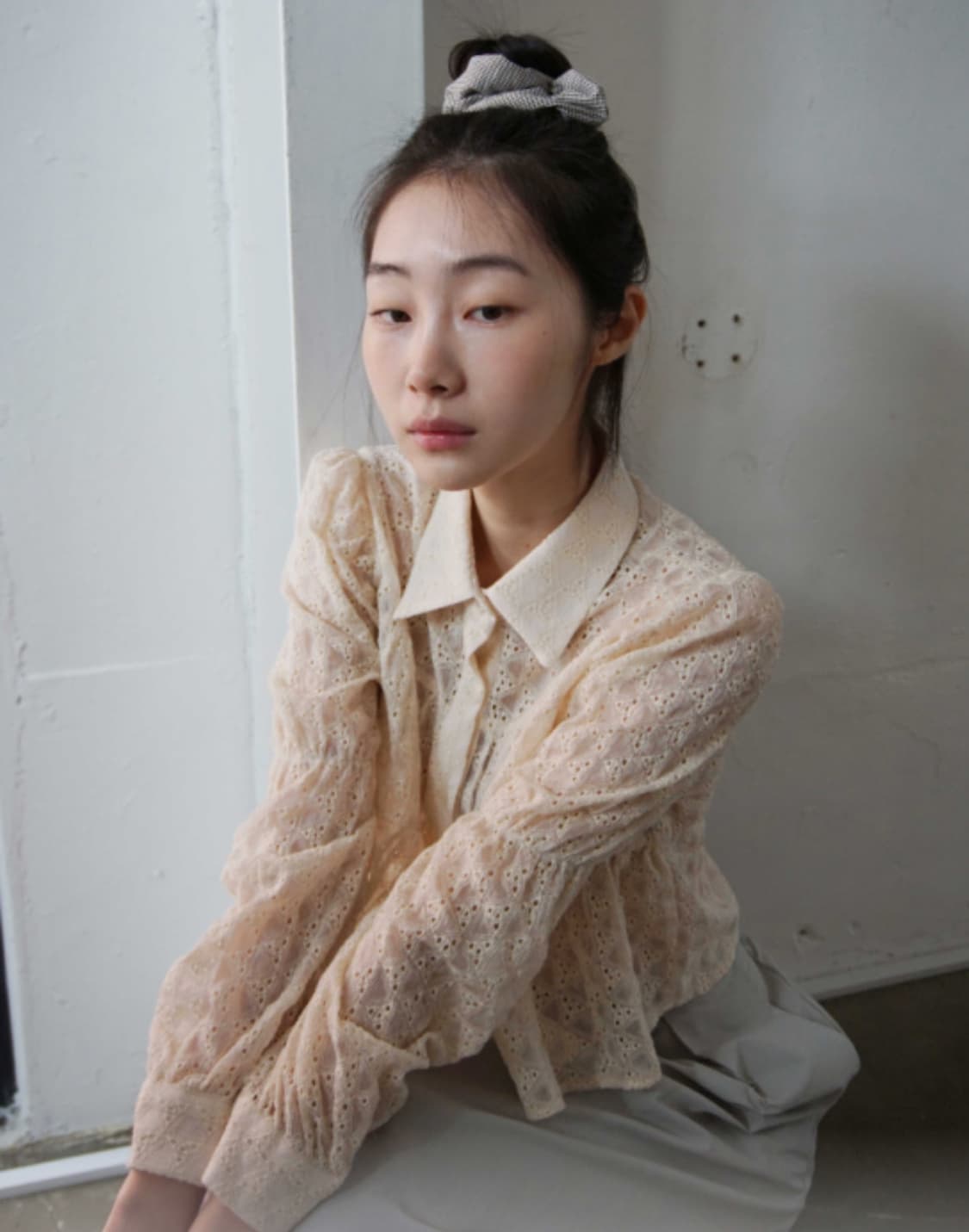 핀 레이스 퍼프 블라우스 상품이미지3