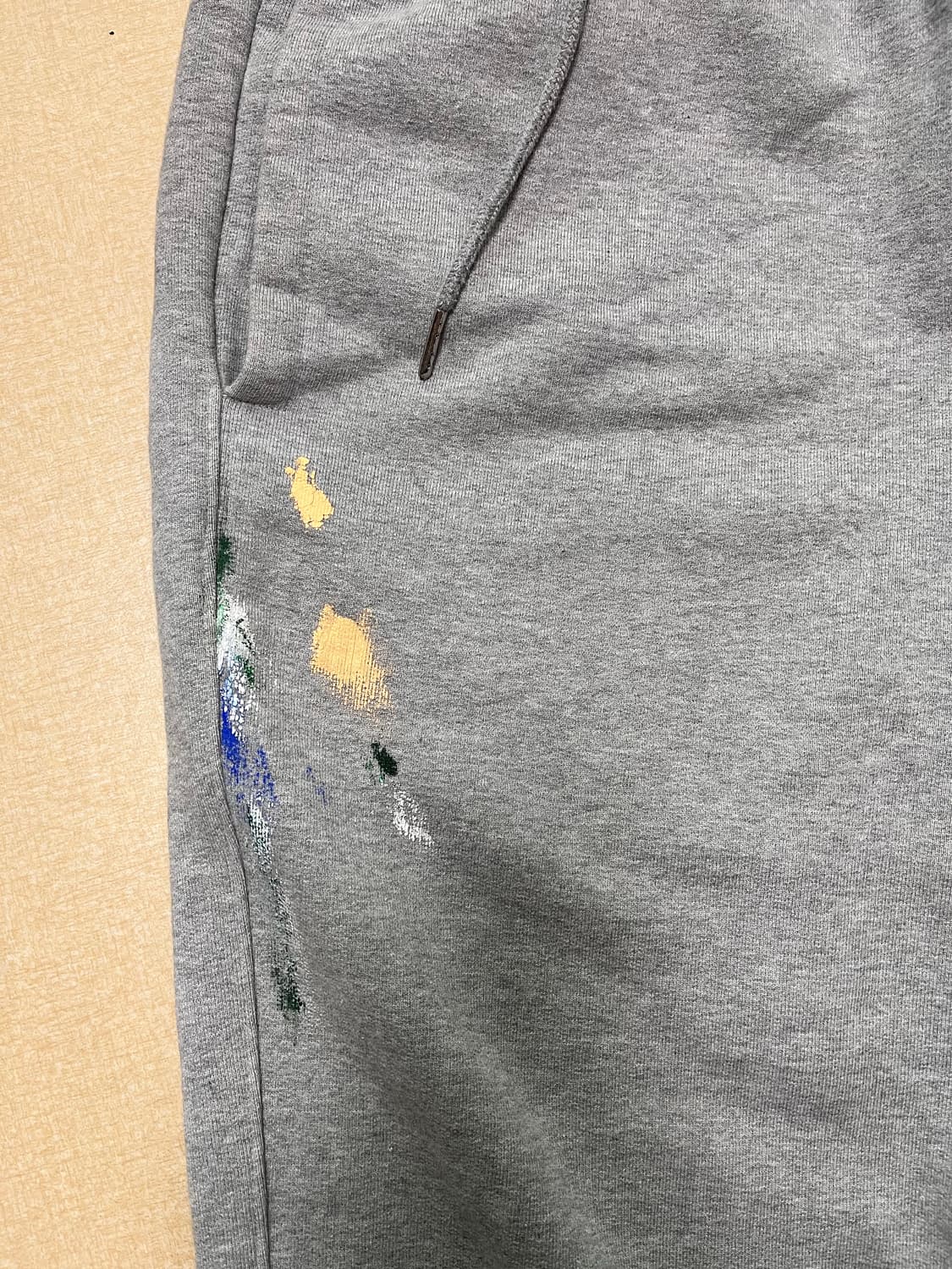 더뮤지엄비지터 핸드 페인트 조거팬츠 상품이미지4