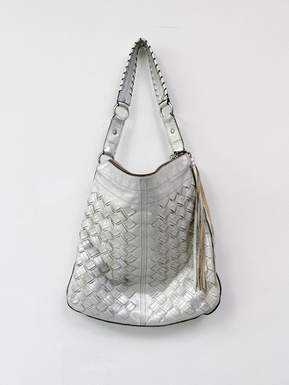 Coach silver shoulder bag 상품이미지4