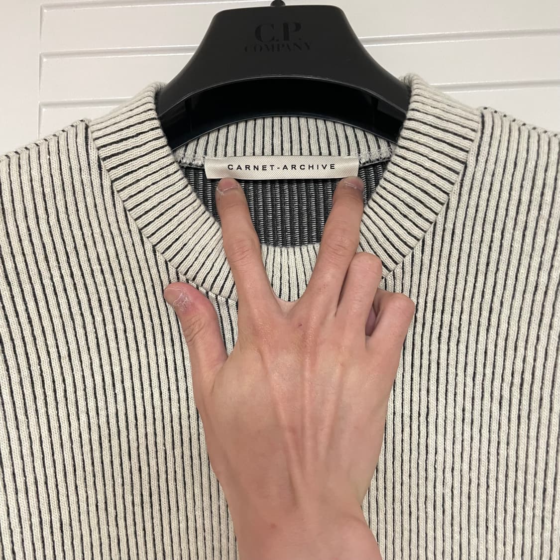 카르넷아카이브 메탈바 모크넥 니트 상품이미지6