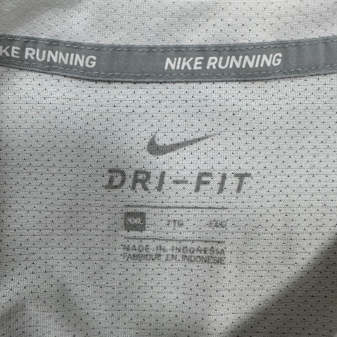 ✨ (바배) 나이키 드라이핏 화이트 반팔티 상품이미지3