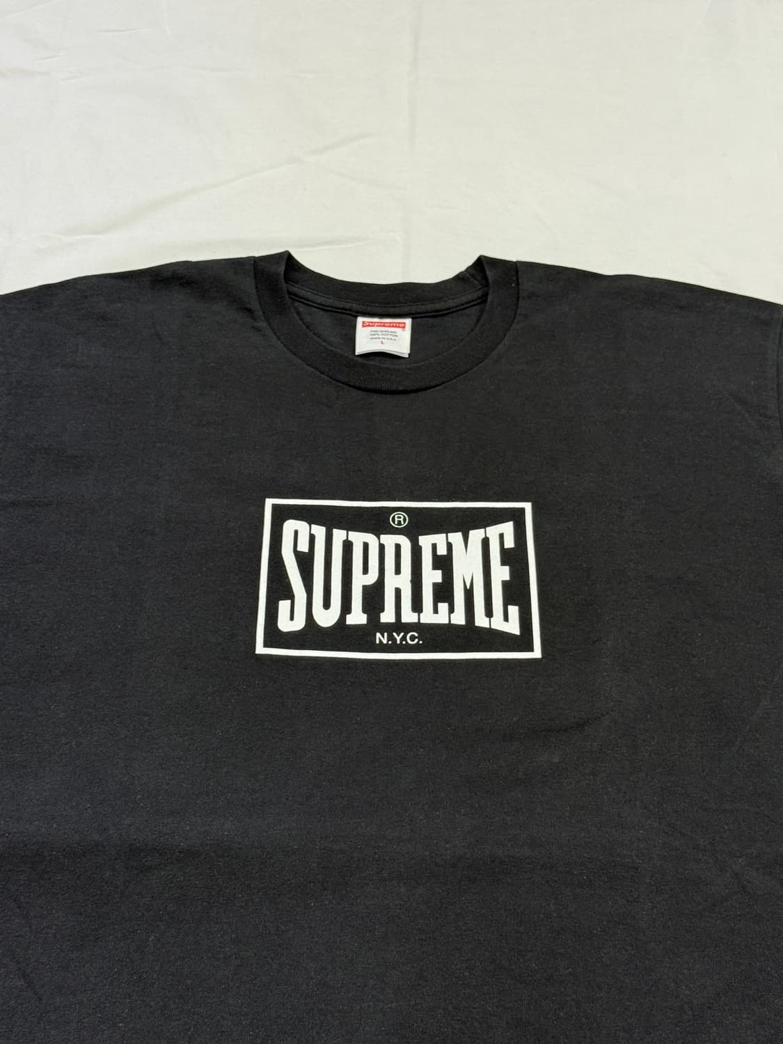 슈프림 웜업 반팔 티셔츠 블랙 상품이미지1