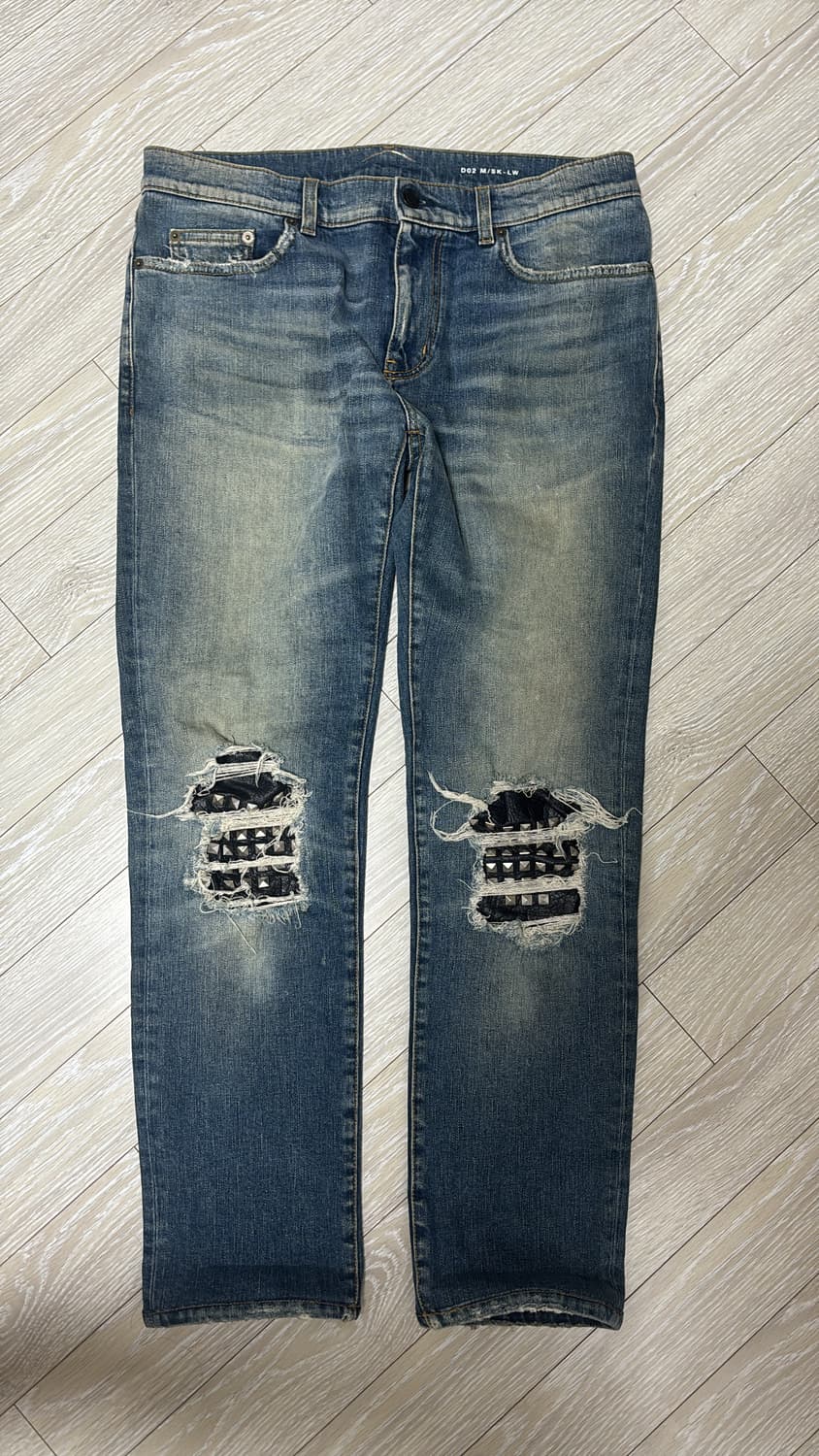 생로랑 레더패치 스터드 데님 팬츠 32사이즈 상품이미지1