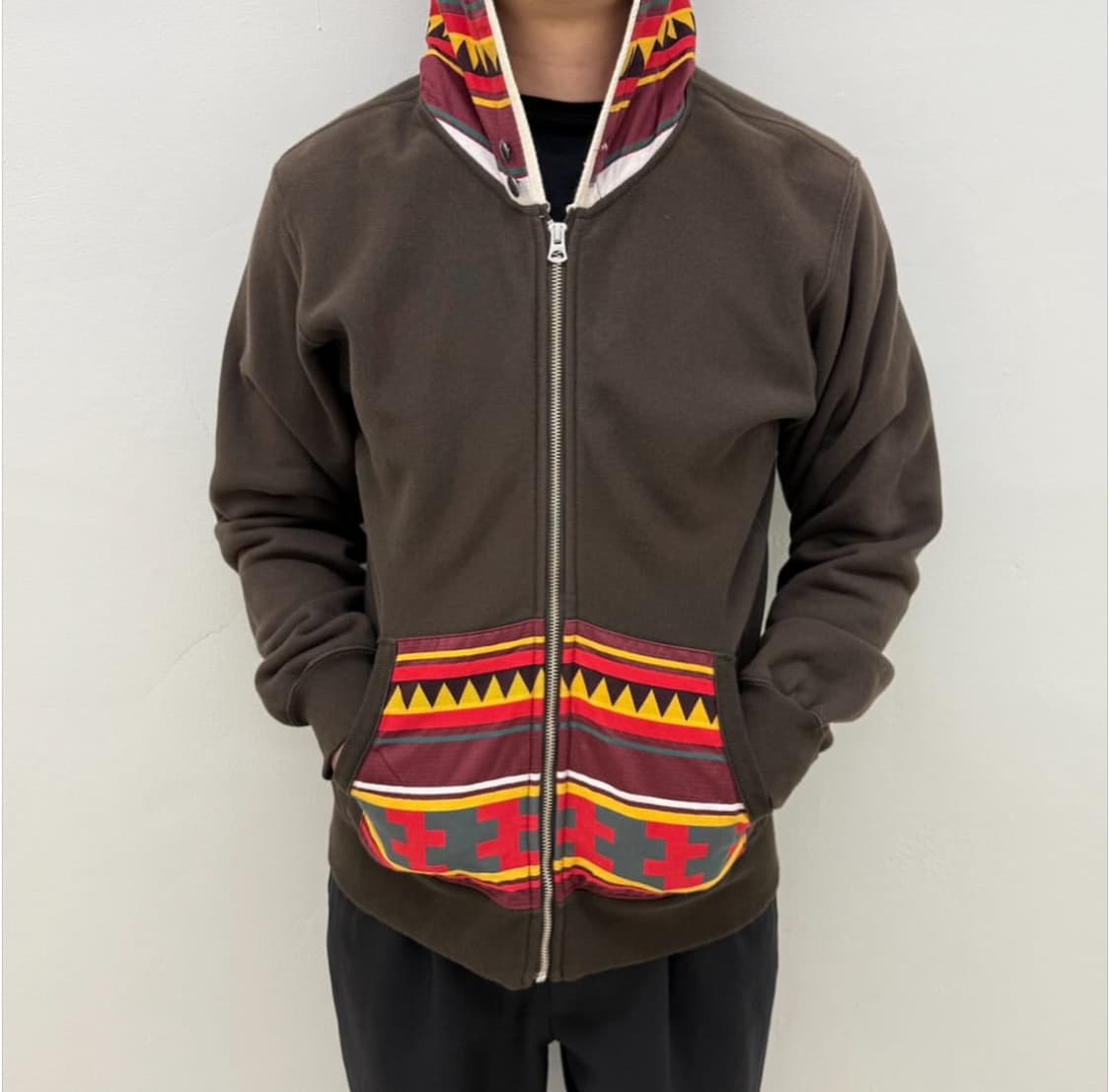 사스콰치패브릭스 Eo To To 패턴 후드 집업 상품이미지1