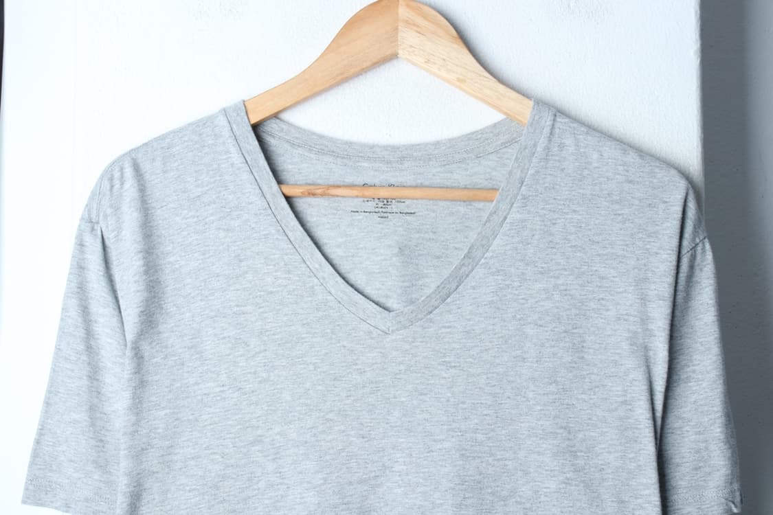 (L-XL) 캘빈클라인 반팔 티셔츠 브이넥 그레이 무지-H30114 상품이미지3