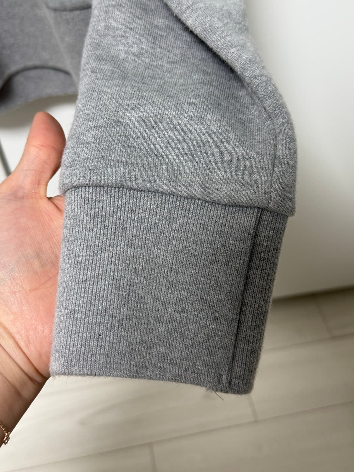 톰브라운 여성 맨투맨 42size 상품이미지2