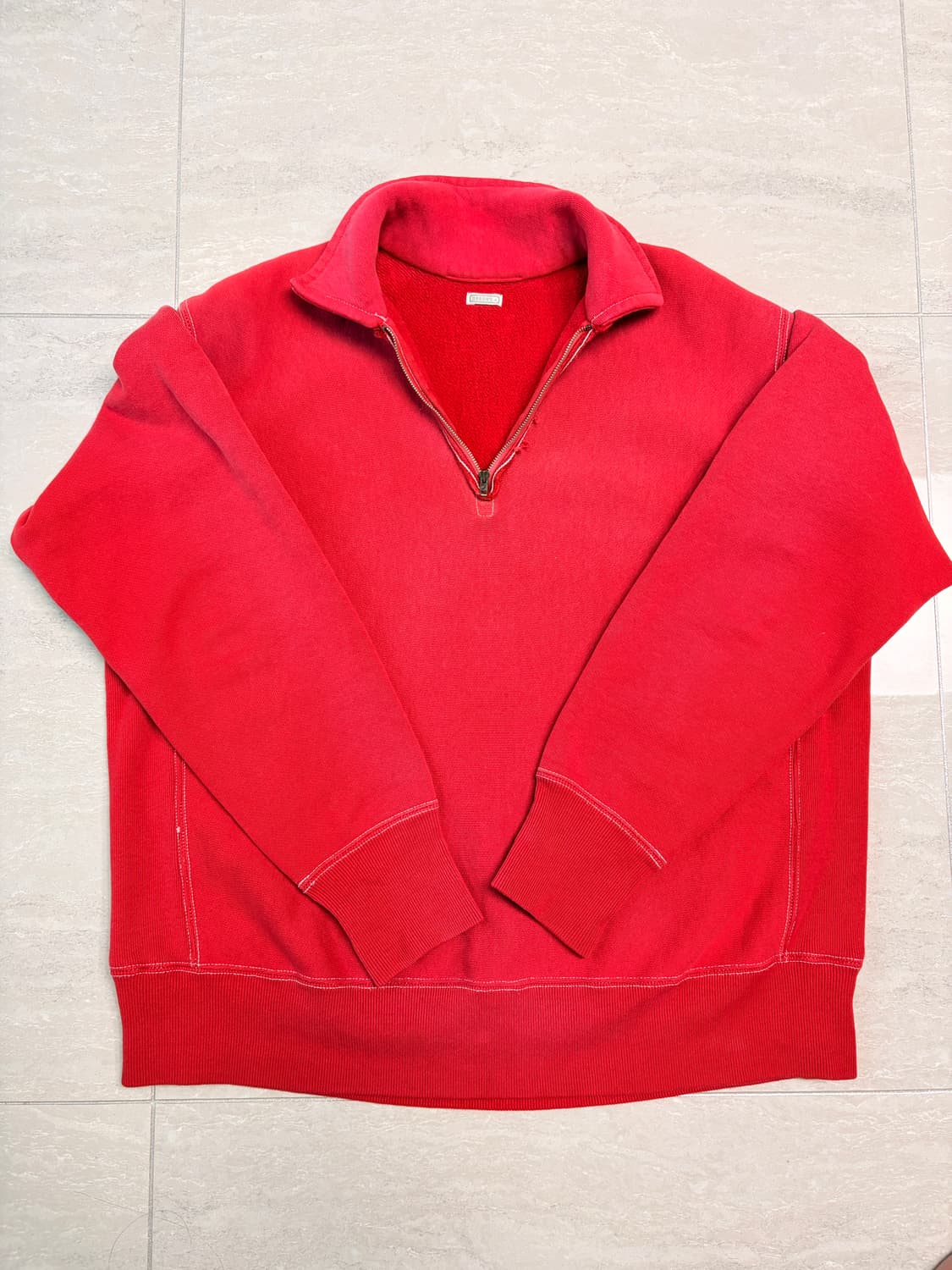 아프레쎄 하프집업 상품이미지1