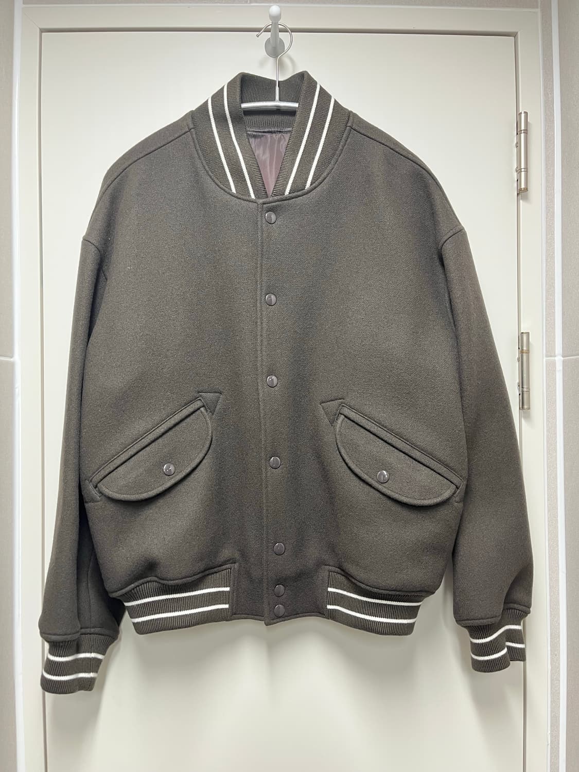 브라운야드 스타디움 바시티 자켓 Brown  1 상품이미지2