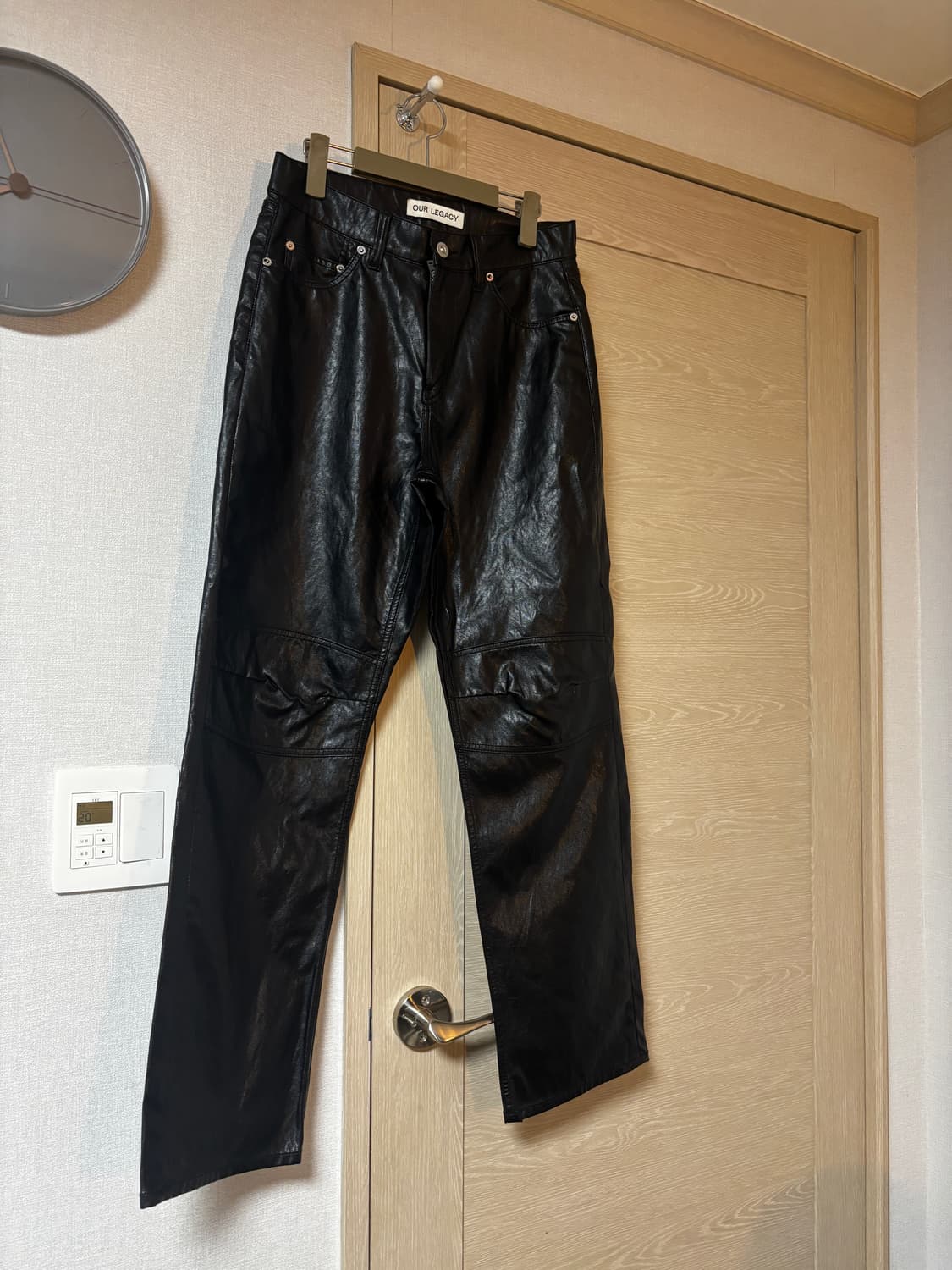 택포/S급) 아워레가시 포멀 모토컷 케이지안 블랙 페이크 레더 팬츠 상품이미지1