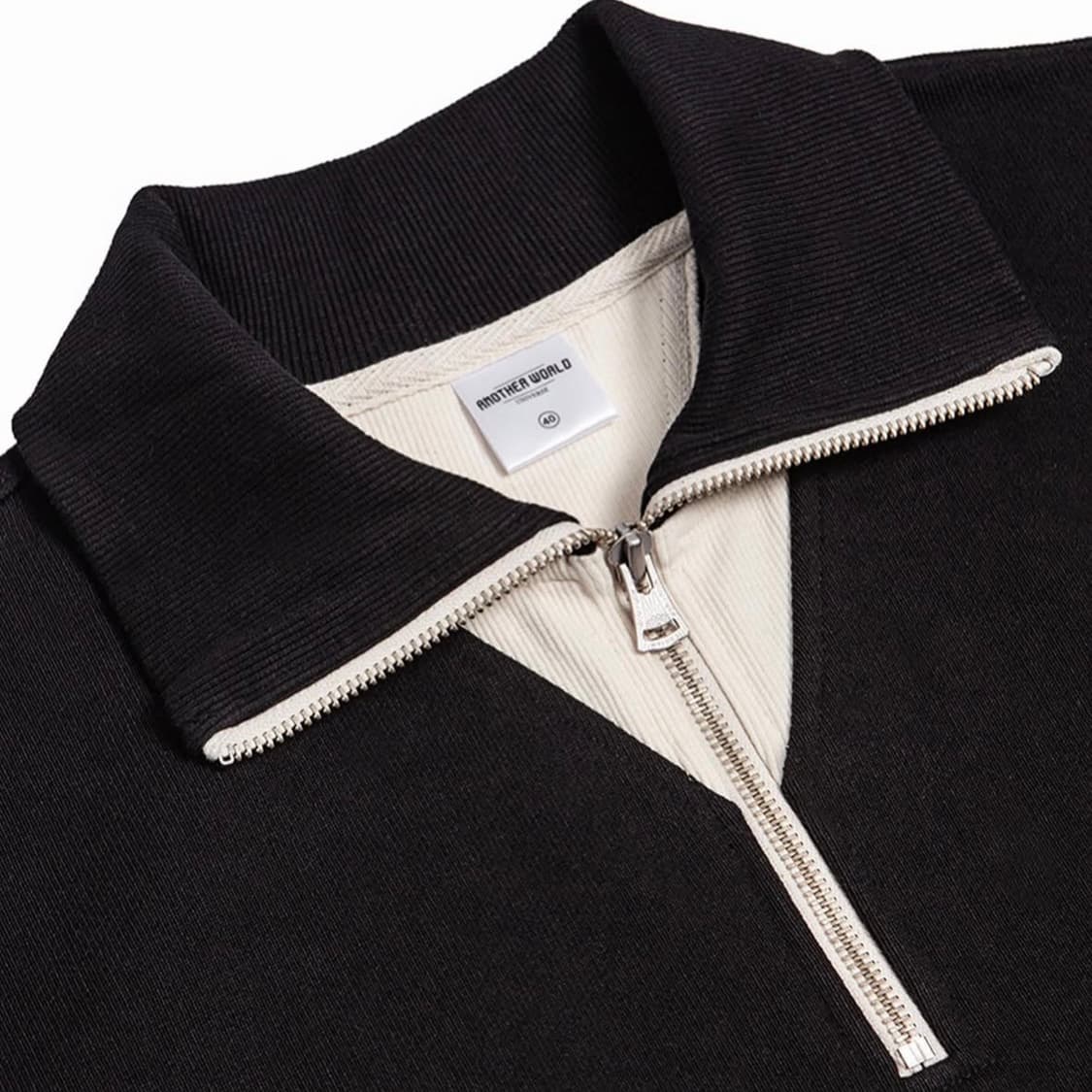 어나더월드 하프집업 스웻셔츠 판매합니다 상품이미지3