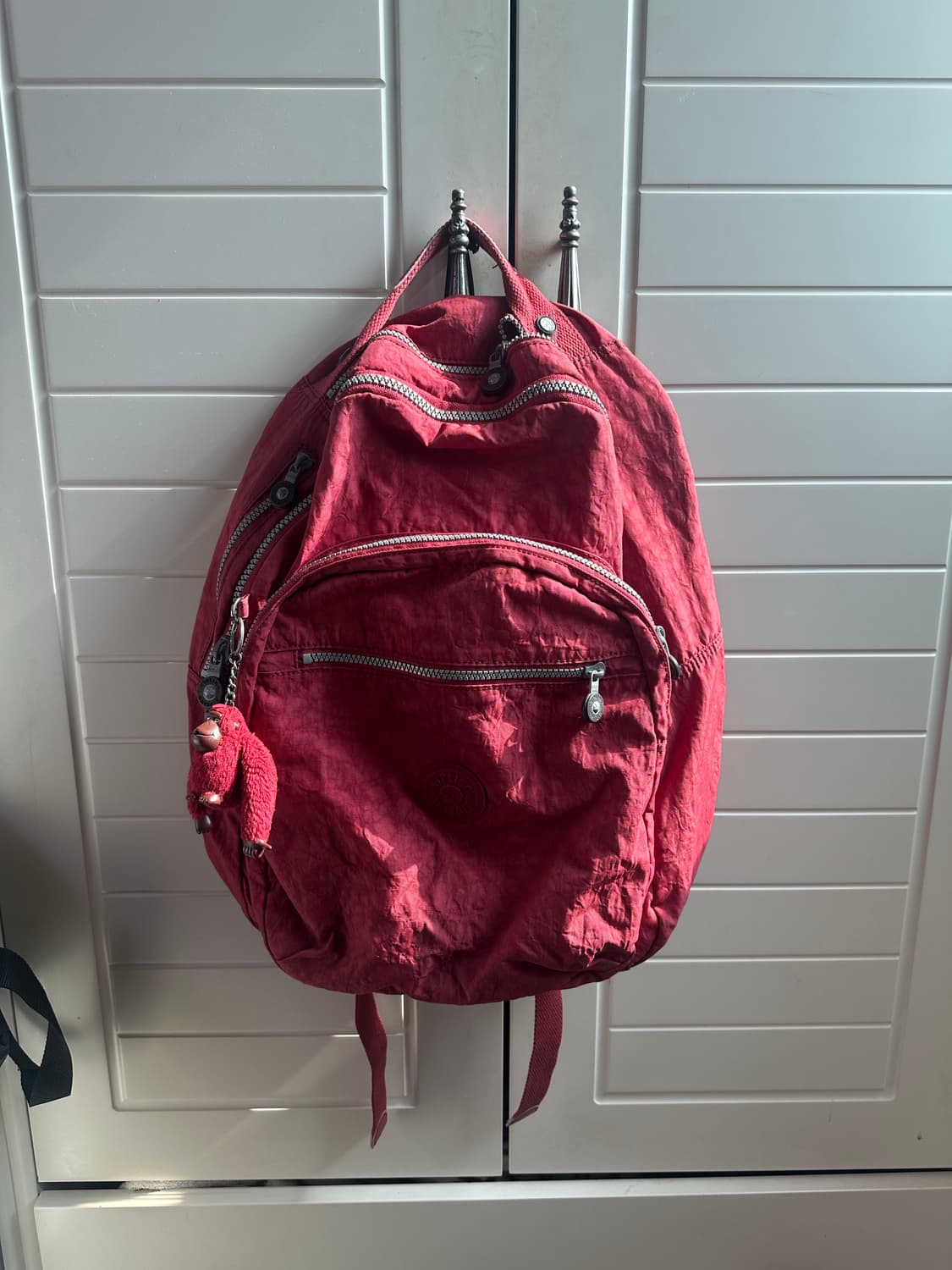 키플링 레드 백팩 상품이미지1