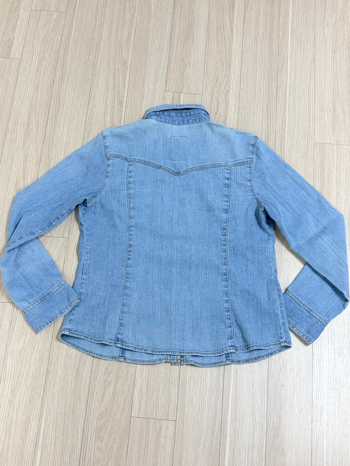 MK KLEIN 빈티지 워싱 연청 데님 셔츠 상품이미지5