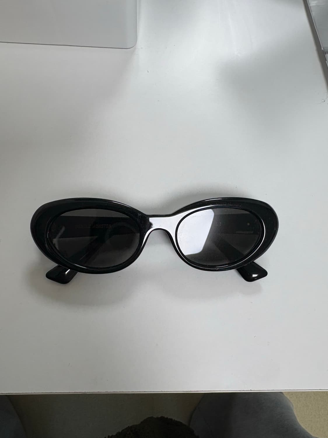 Gentle Monster 젠틀몬스터 LE 블랙 상품이미지1