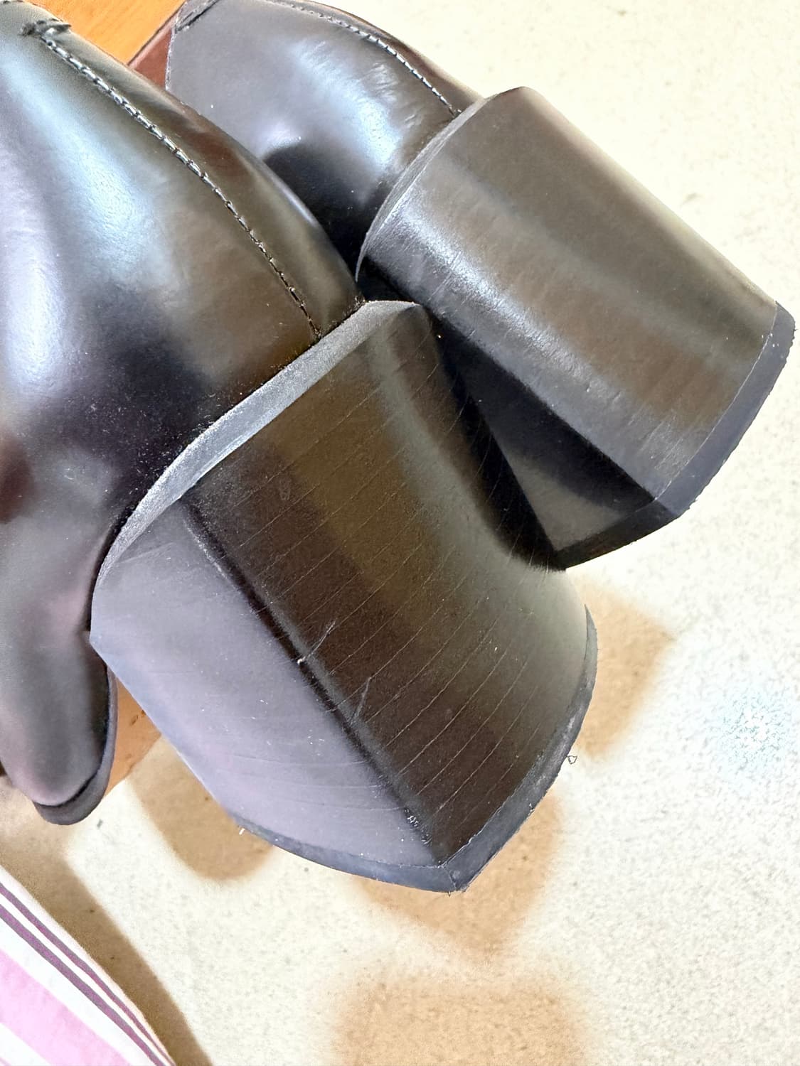 클락스 블랙 힐 230 상품이미지4