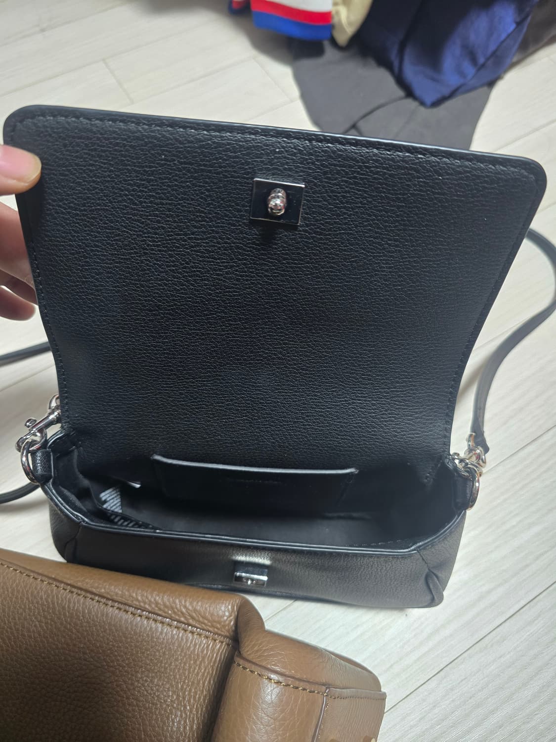 캘빈클라인 미니 크로스백 상품이미지6