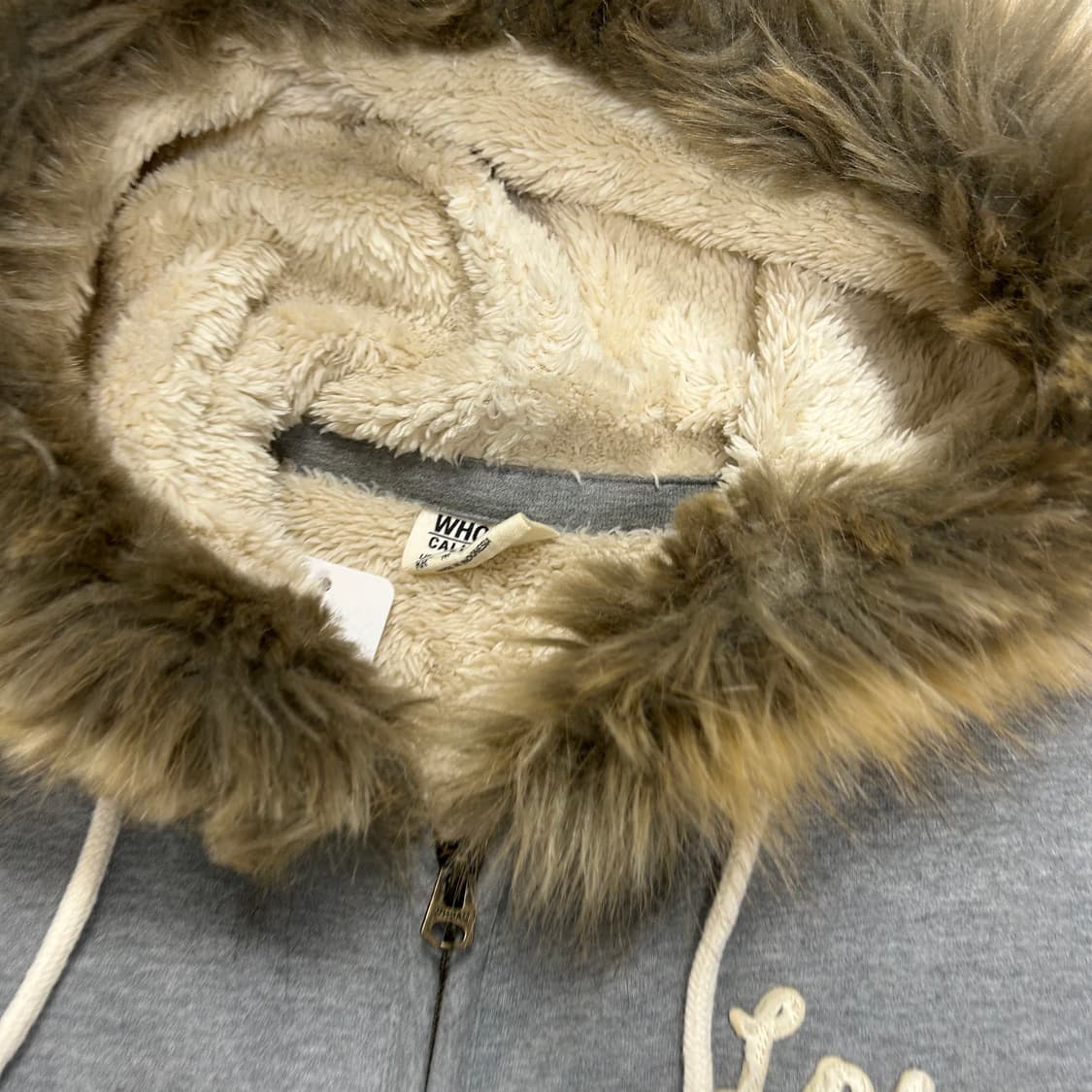 WHO A U Grey Wolf Zip-up Hoodie 상품이미지6