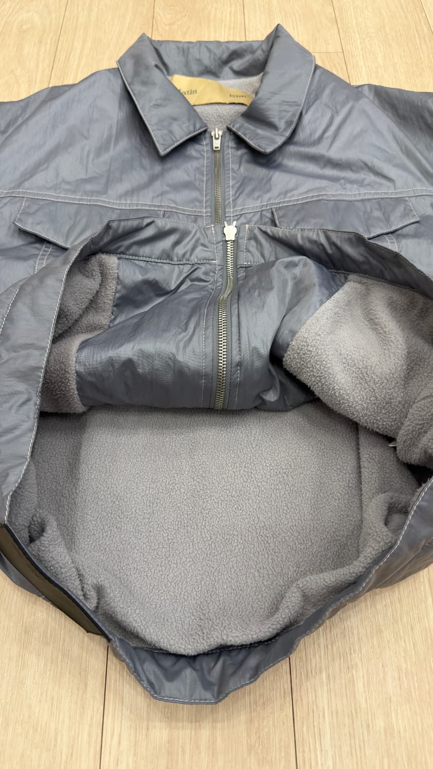 현재 단종된 마뗑킴 누빔 자켓 실버 상품이미지9