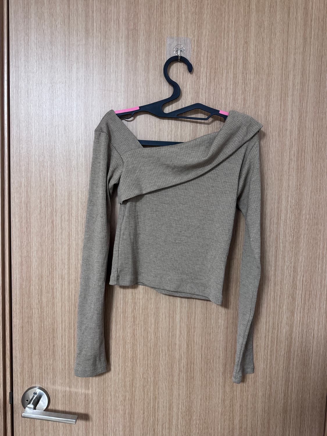 에이블리 오프숄더 티셔츠 상품이미지2