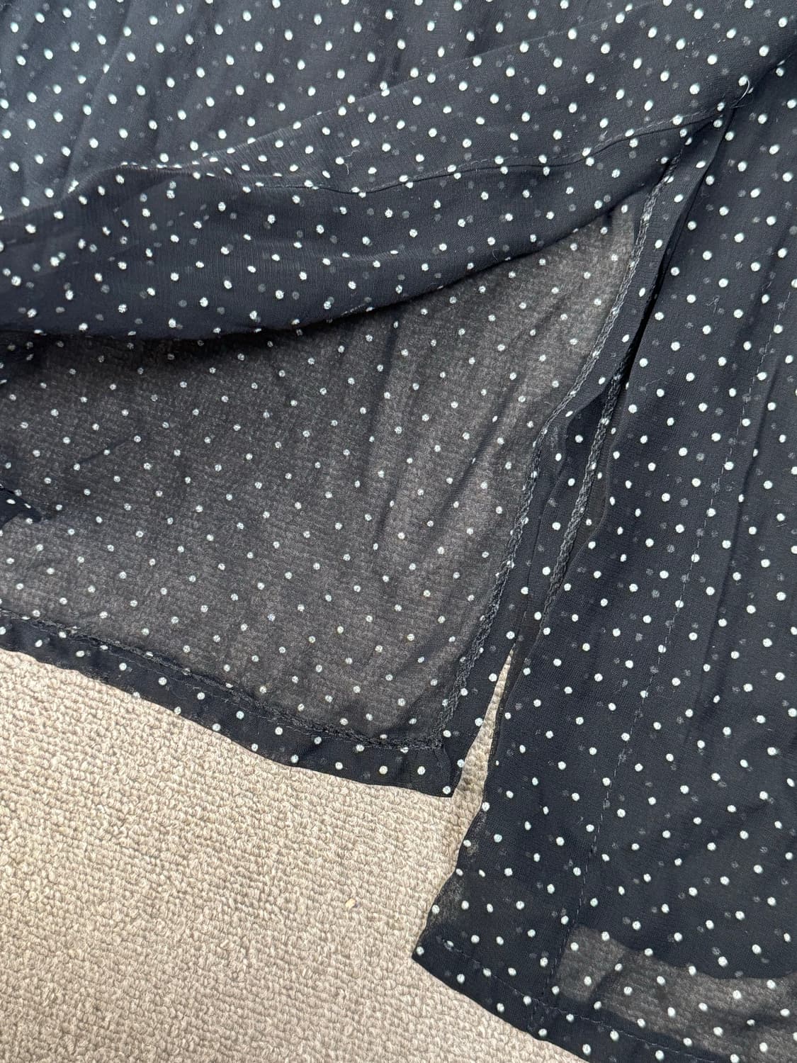 프랑스 비스코스 도트무늬 시어 셔츠 상품이미지3