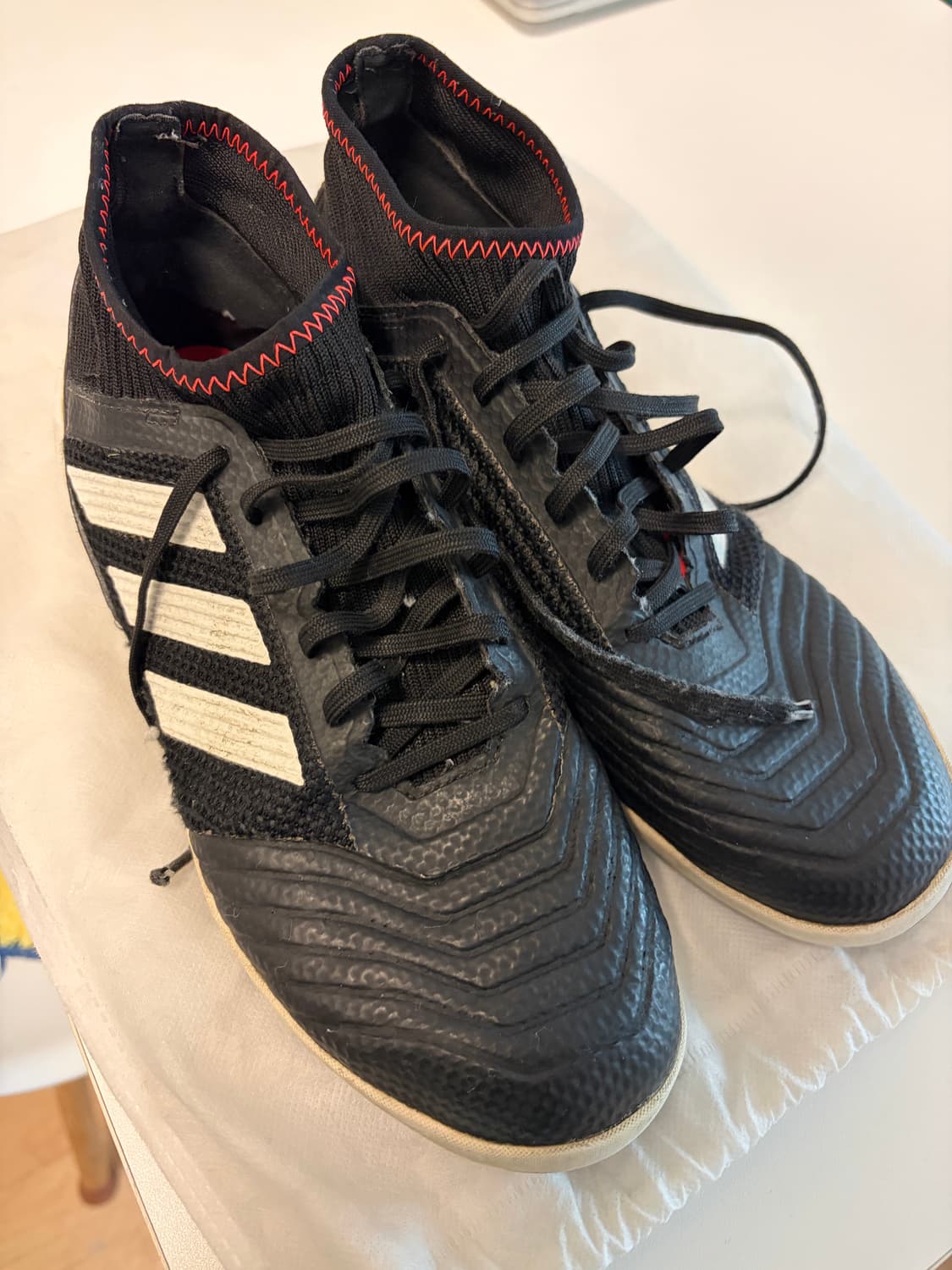 250) 아디다스 프레데터 풋살화 상품이미지1