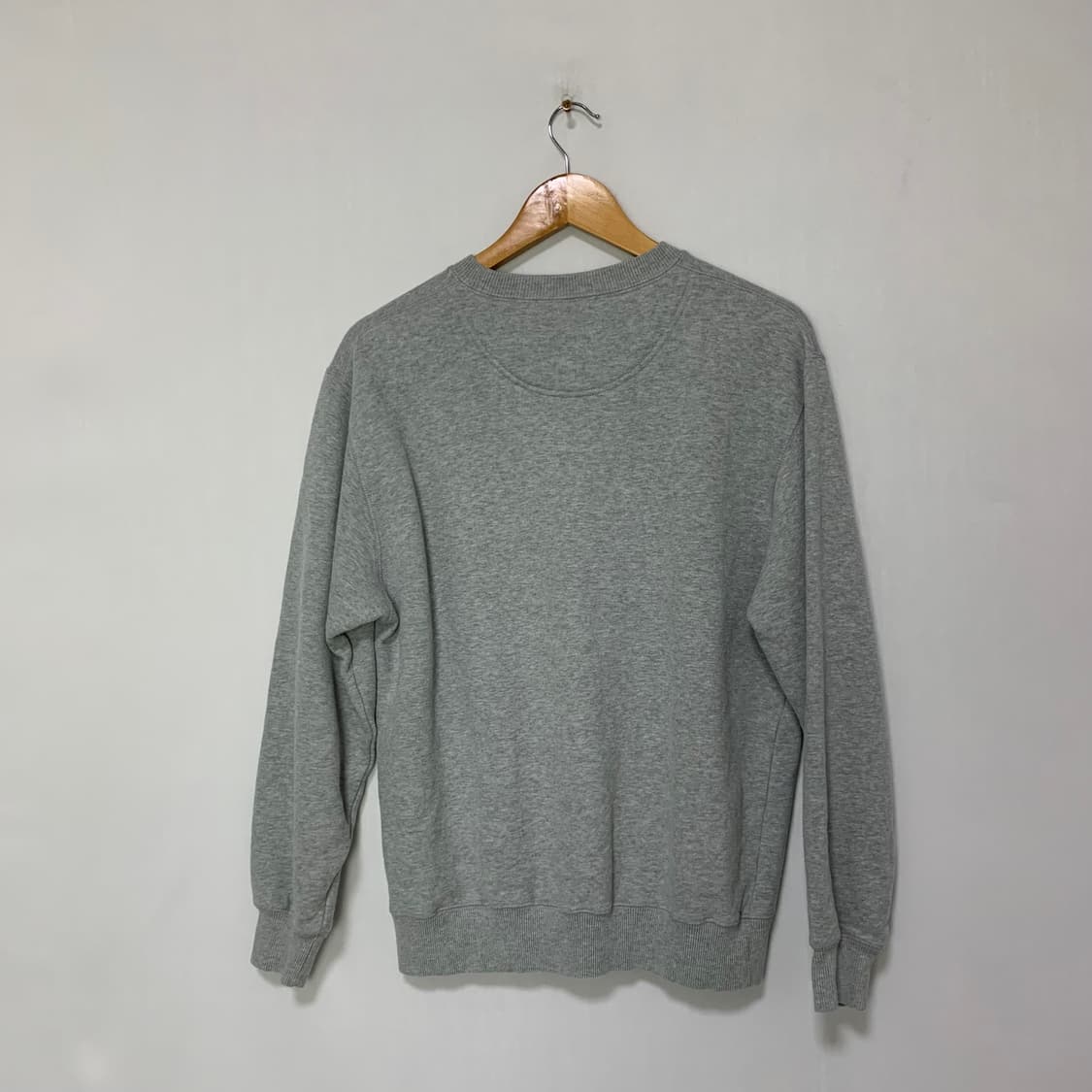 컨버스 로고 자수 맨투맨 회색 L 빈티지 여성 상품이미지3