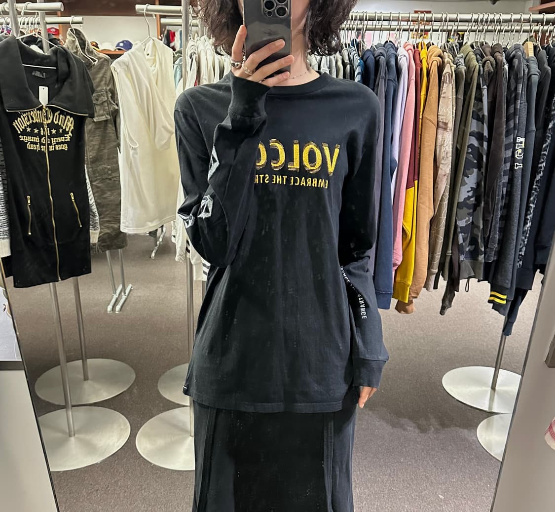 L)Volcom vintage 프린팅 블랙 롱슬리브 상품이미지2