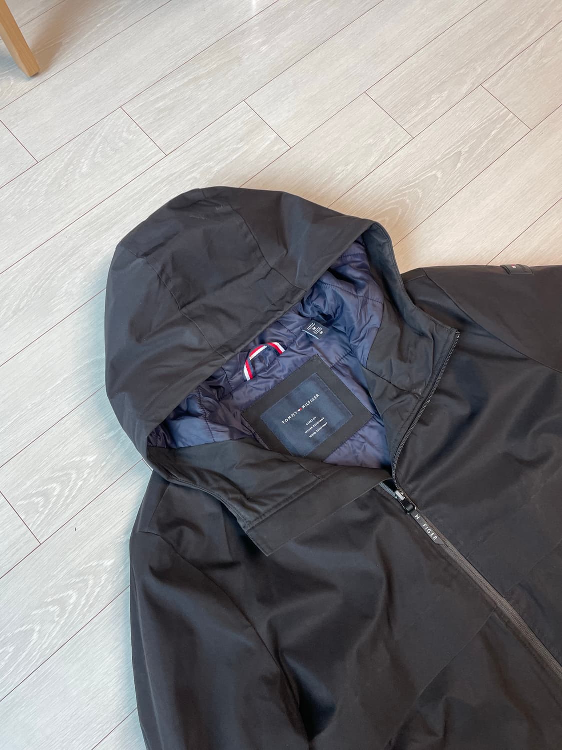 타미힐피거 경량 패딩 바람막이 블랙 상품이미지5