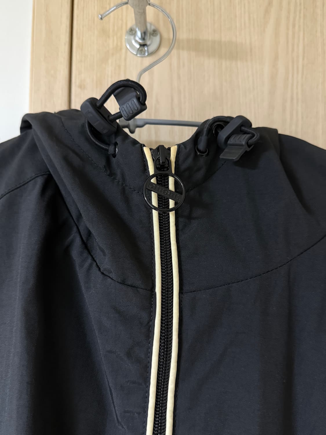 디젤 J-하이브스 콘트라스트 파이핑 윈드브레이커 블랙 상품이미지5