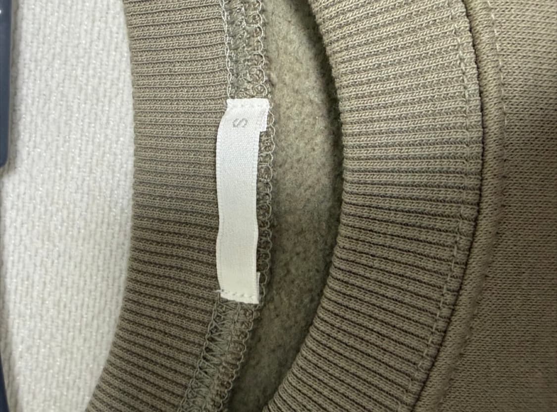 [새상품] GU 크롭 맨투맨 S 카키 상품이미지5