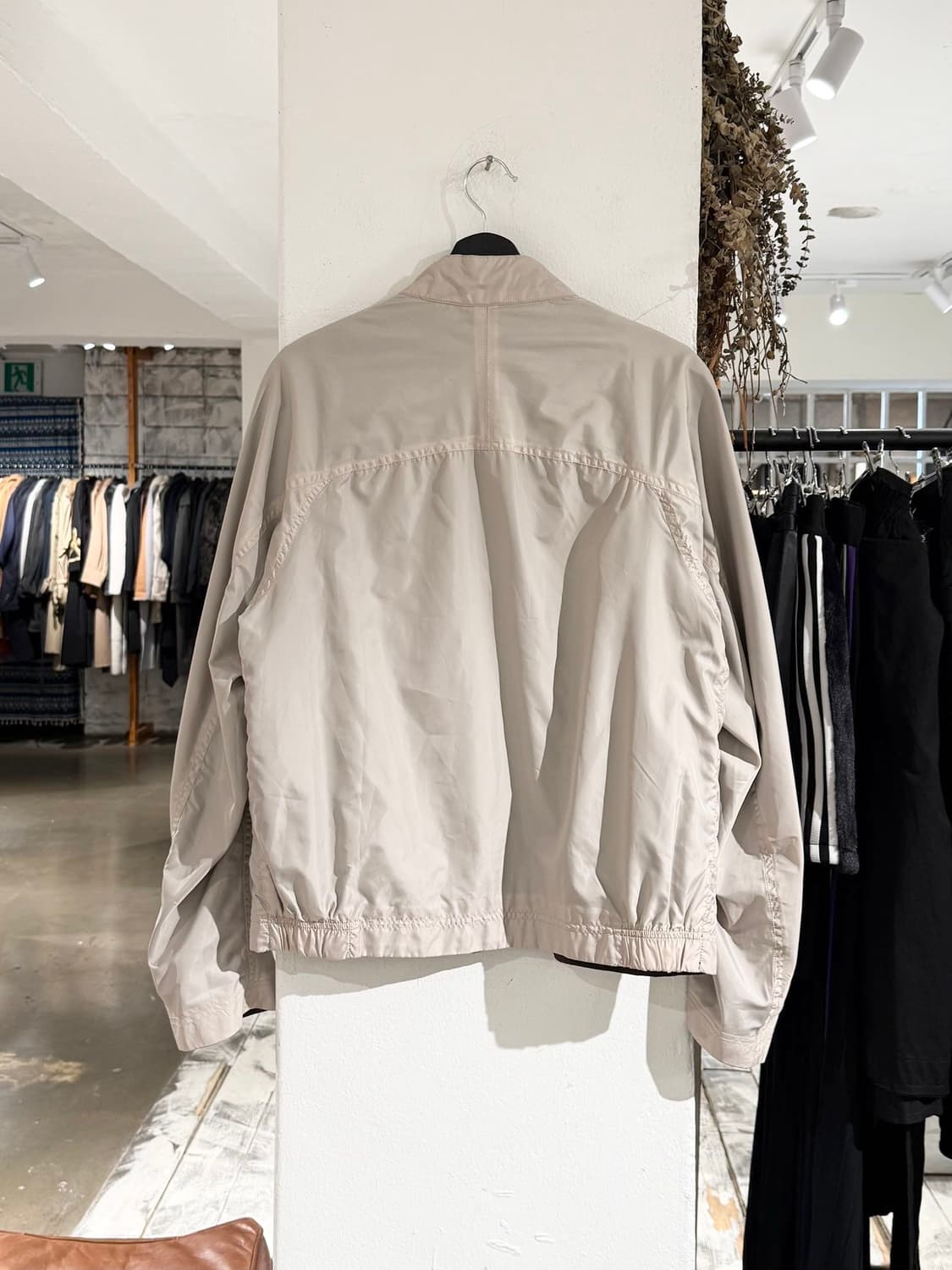 베르사체 컬렉션 아이보리 브라운 리버시블 폴리 자켓 상품이미지7